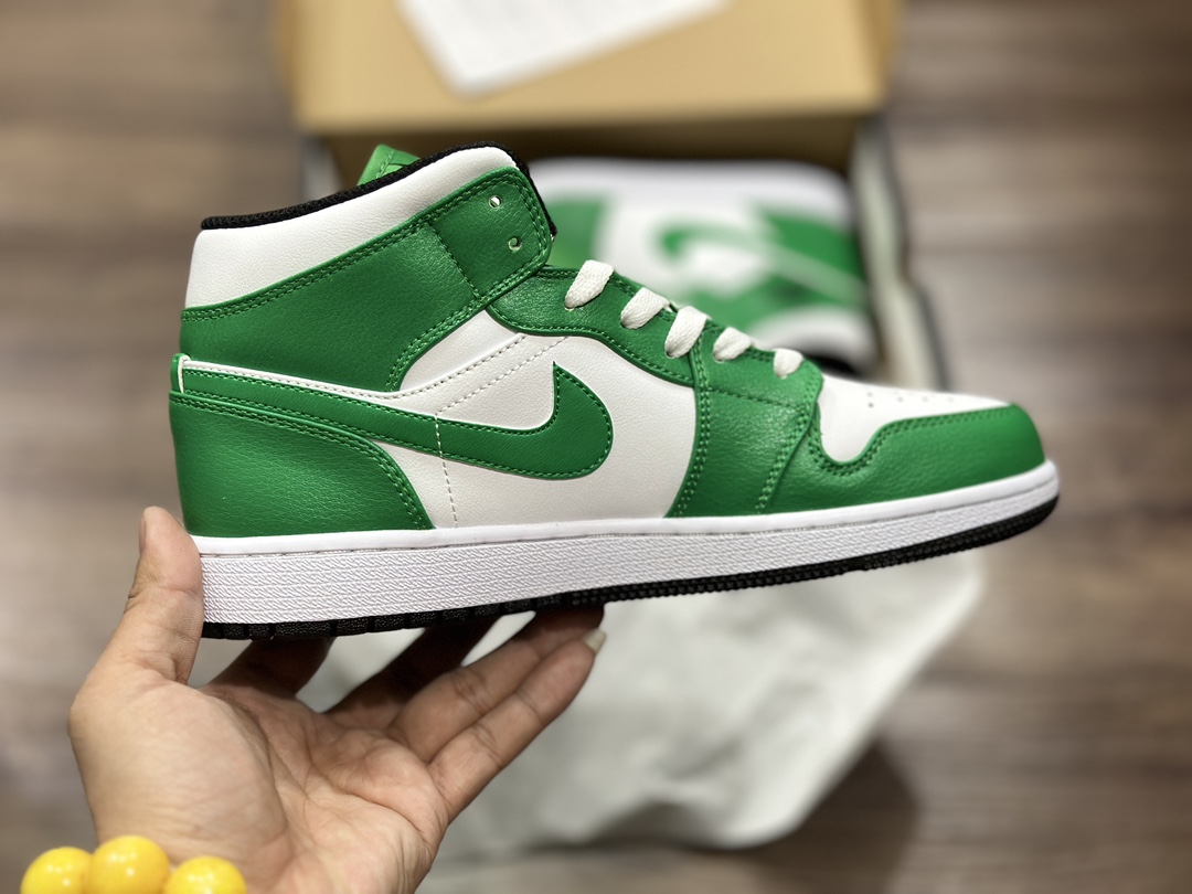 220 Air Jordan 1 mid aj1 乔1中帮 篮球鞋 BQ8423-301
