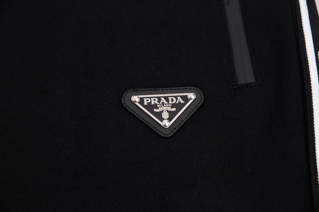 190 普拉达/Prada 夏季新款短裤 经典铁三角标 织带拼接休闲五分裤