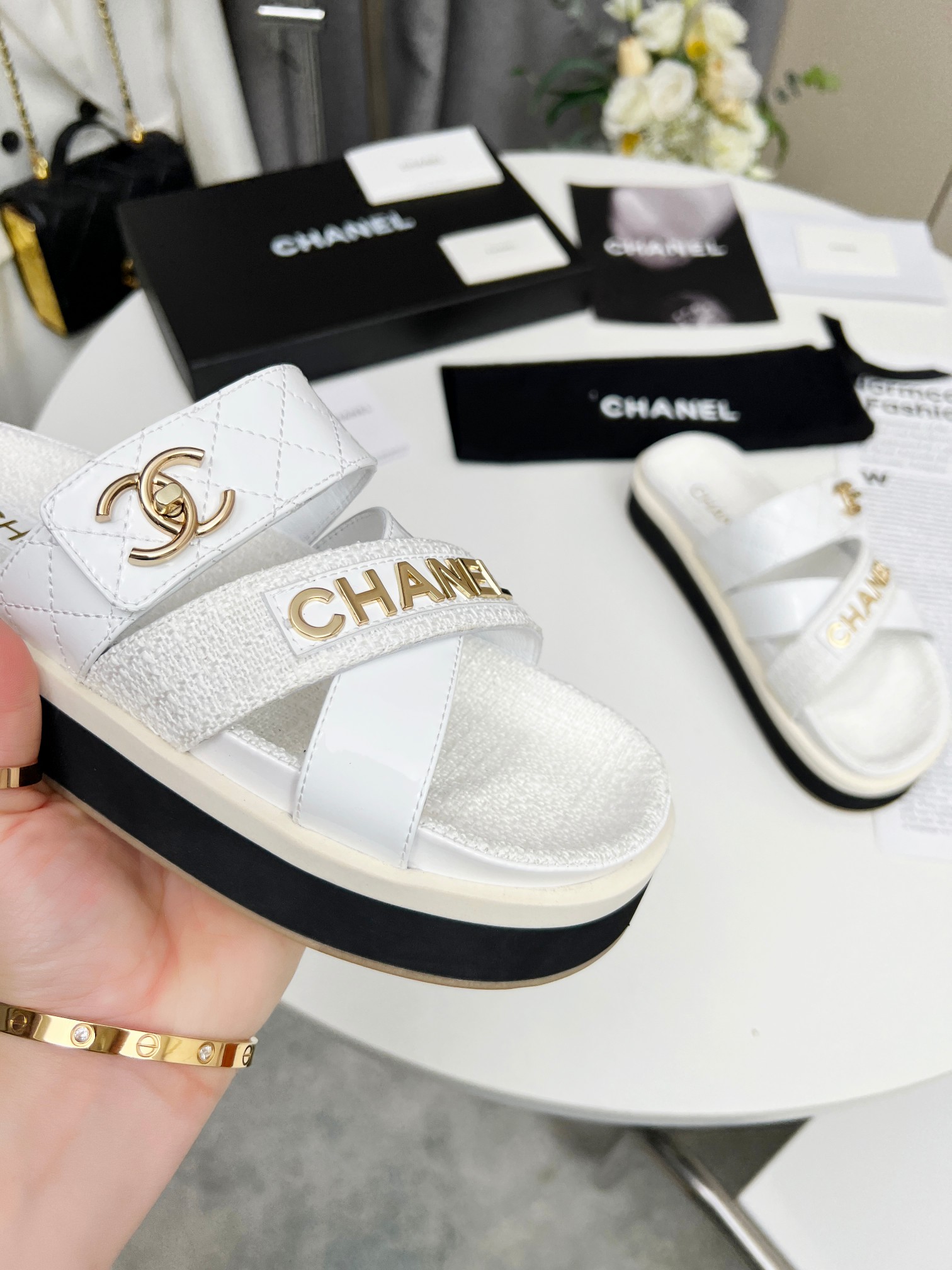 Chanel 2023 primavera CHANEL sitio web oficial sincrónica última sección de primavera pantuflas en n