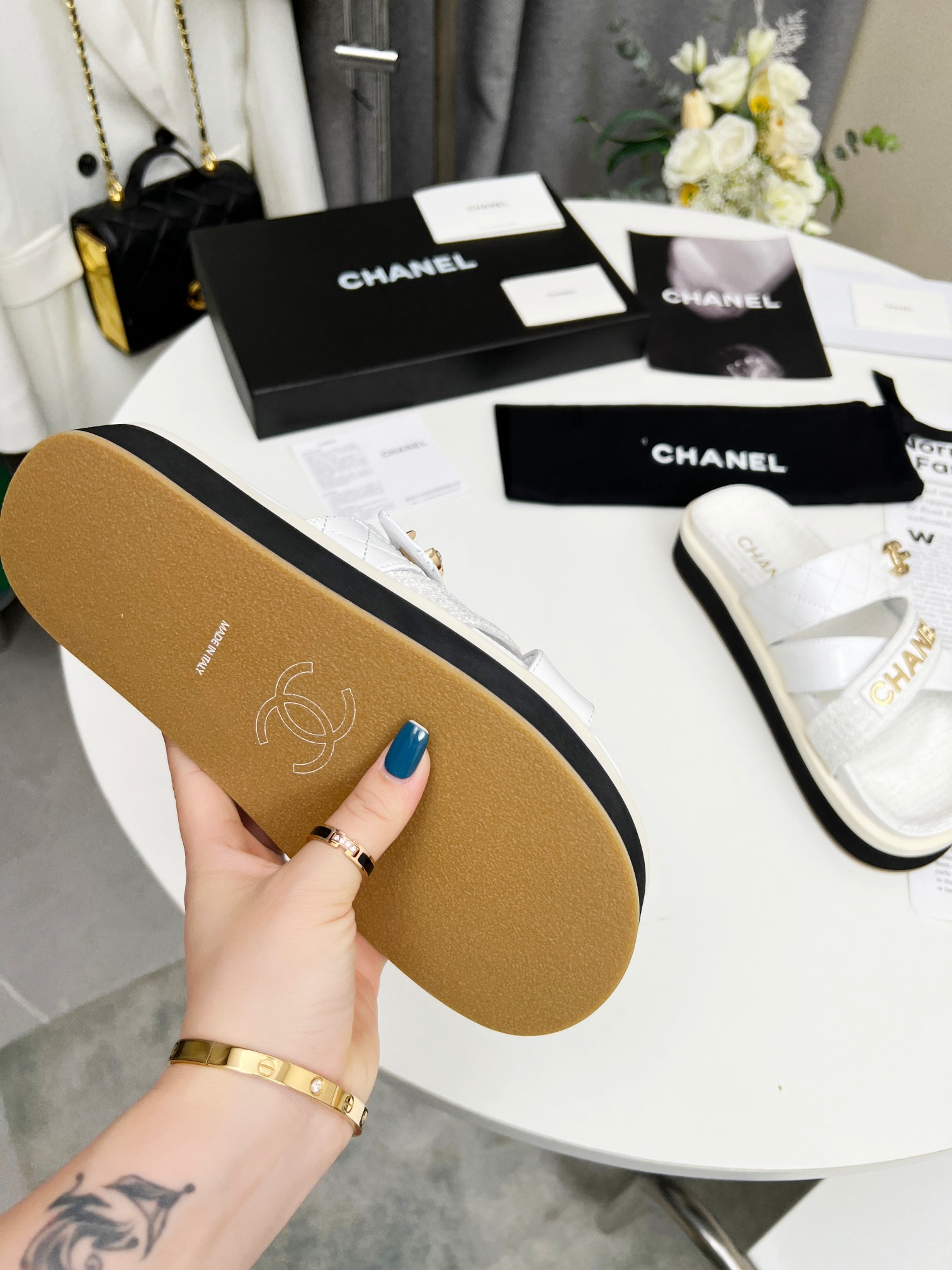 Chanel 2023 primavera CHANEL sitio web oficial sincrónica última sección de primavera pantuflas en n