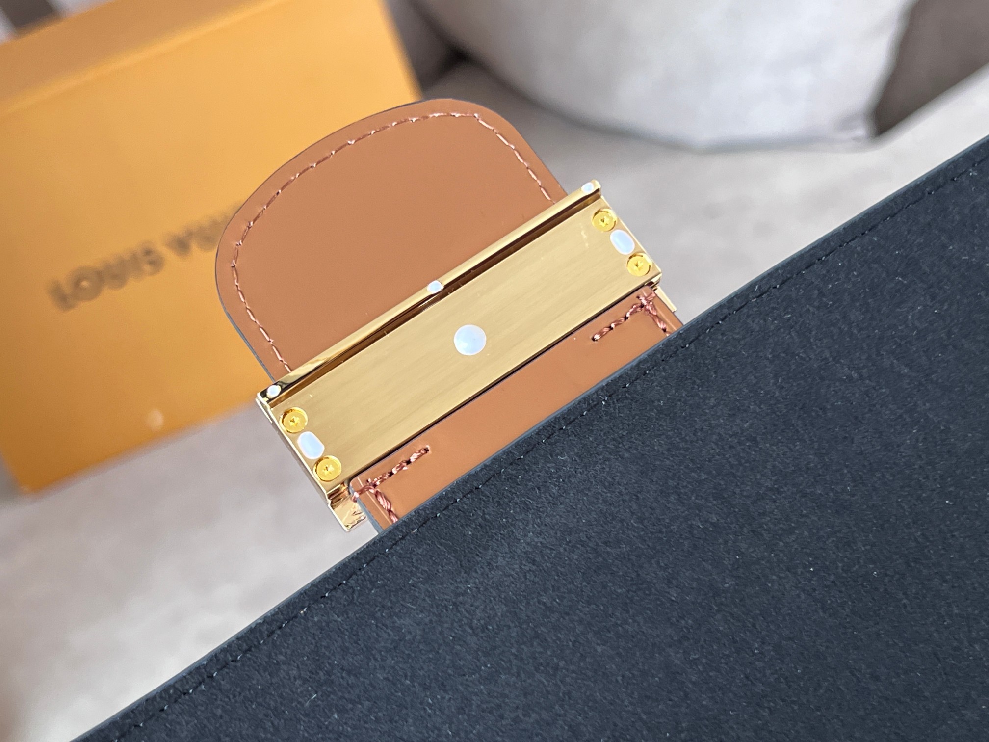 NO:200000,M45958 medium Daphne handbag M44391 Louis Vuitton classic model, more details..., LV [top original list], louis vuitton, louis vuitton19860909M45958中号达芙妮手袋M44391 路易威登经典款,更多细节……,LV【顶级原单】,louis vuitton,louis vuitton,Bag