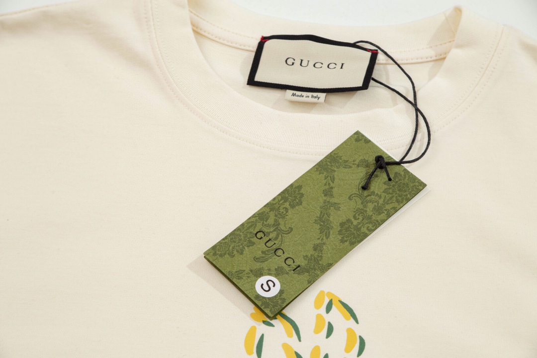 上新160 GUCCI 古驰 23Fw兔年限定线条兔印花短袖