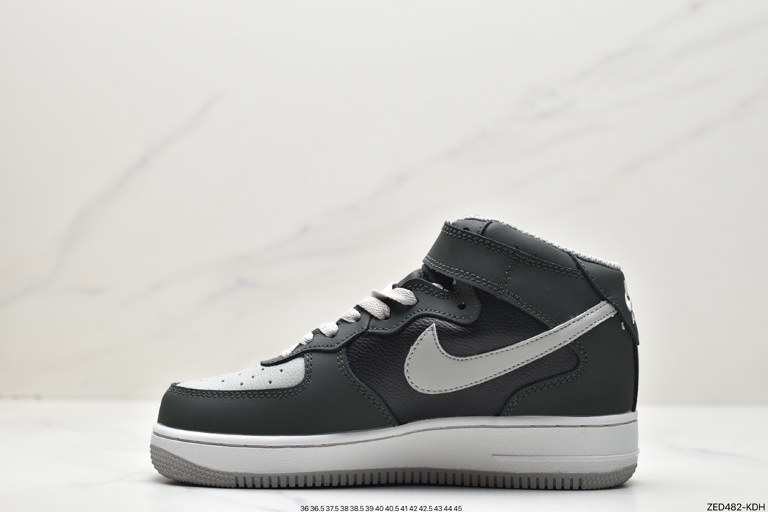 260 Nike Air Force 1 空军一号 官方同步 CW6817-067