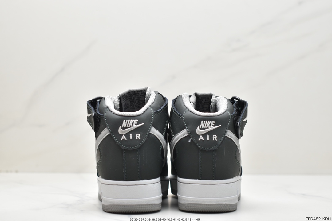 260 Nike Air Force 1 空军一号 官方同步 CW6817-067