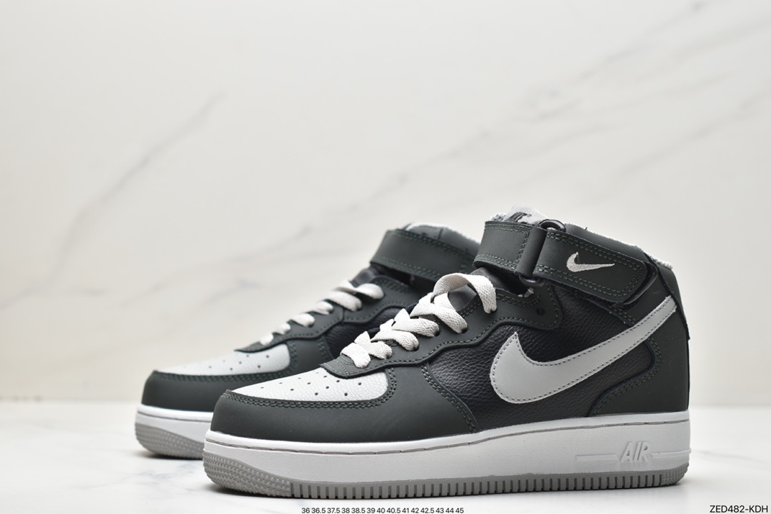 260 Nike Air Force 1 空军一号 官方同步 CW6817-067
