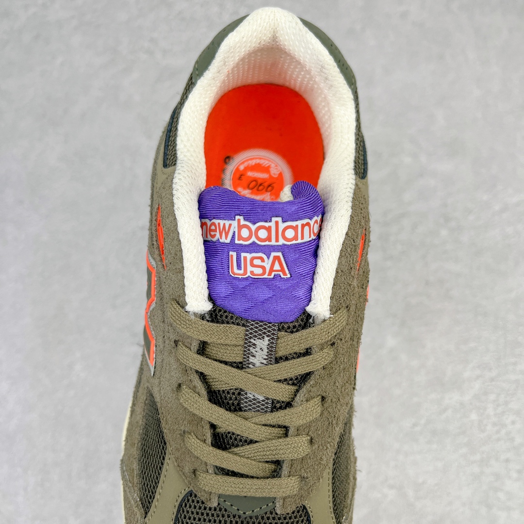 图片[5]-＃K版纯原福利 YCMC x New Balance M990SO3 新百伦NB990V3 联名橄榄绿 第三代总统复古慢跑鞋 正确3M反光细节 原楦原纸版开发 正确6层组合底模精密开发 搭载全新碳素中底 后跟透明TPU水晶装饰条稳固 沿用了引以为傲的跑鞋手工技艺 采用猪皮绒面并包裹局部透气网面的鞋身设计 菱网鞋舌上刻有New Balance USA 鞋面依旧身着经典的大热之灰 彰显了其高端的品质身份 尺码：36 37 37.5 38 38.5 39 40 40.5 41.5 42 42.5 43 44 45-选品中心