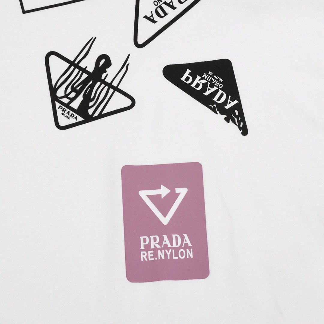 160 PRADA 普拉达系列三角标印花短袖T恤 S