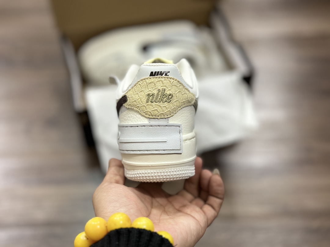 200 Nike Air Force 1 LOW 空军一号低帮运动鞋 FD0804-100