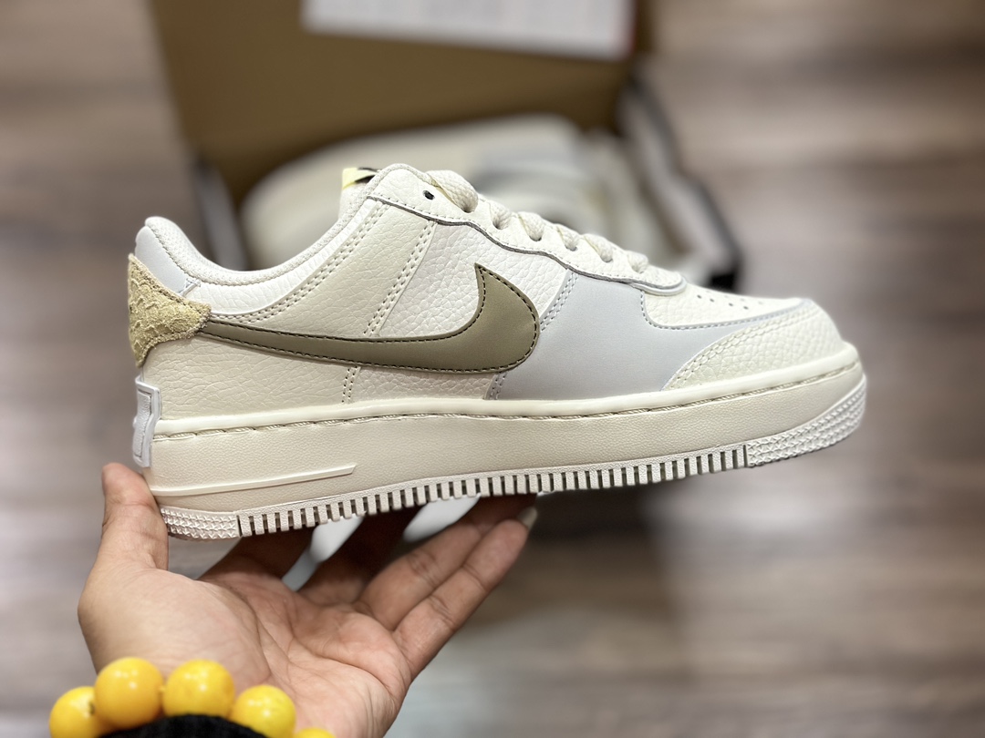200 Nike Air Force 1 LOW 空军一号低帮运动鞋 FD0804-100