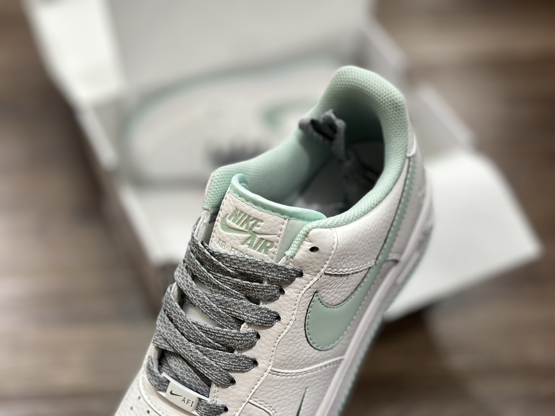 240 Nike Air Force 1 LOW 空军一号低帮运动鞋  MN5263-128