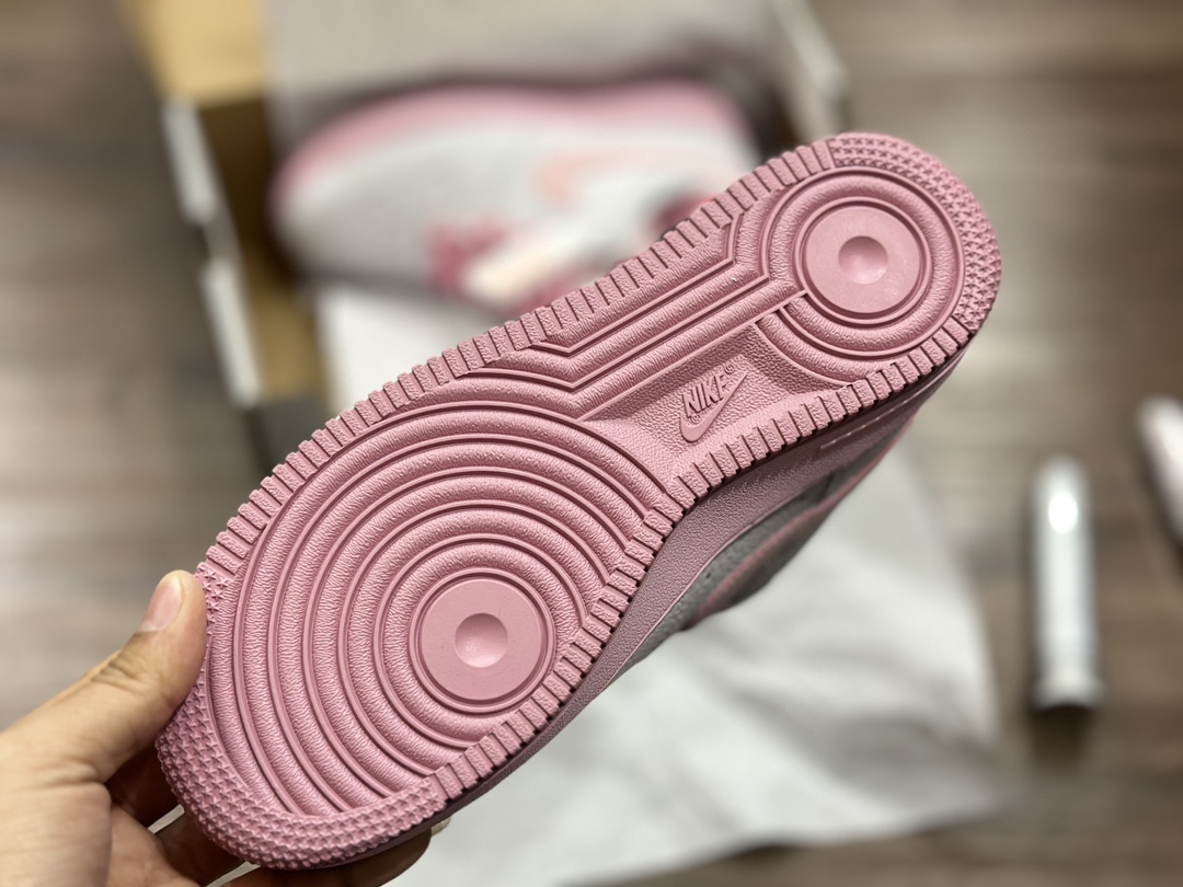 200 Nike Air Force 1 LOW 空军一号低帮运动鞋 CT3839-107