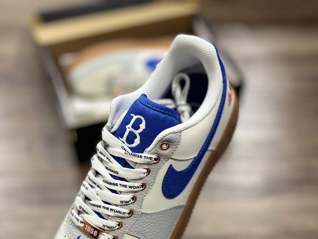 220 Nike Air Force 1 LOW 空军一号低帮运动鞋  FN1868-100