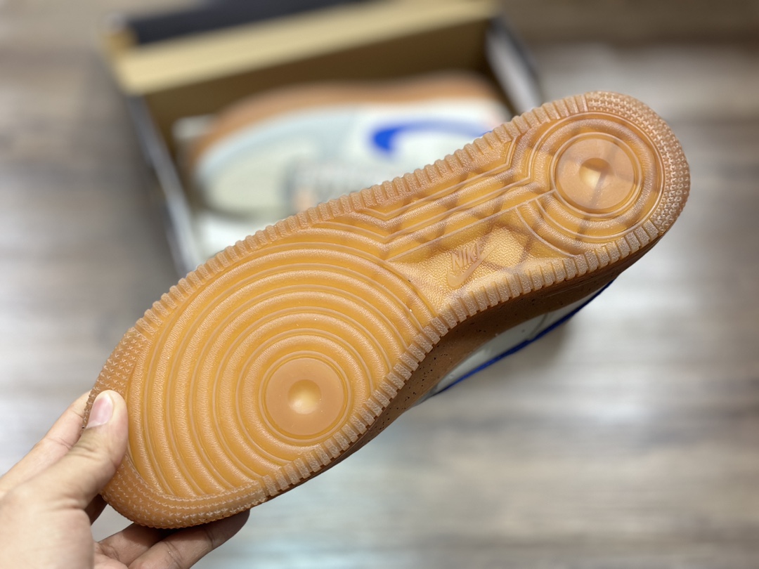 220 Nike Air Force 1 LOW 空军一号低帮运动鞋  FN1868-100