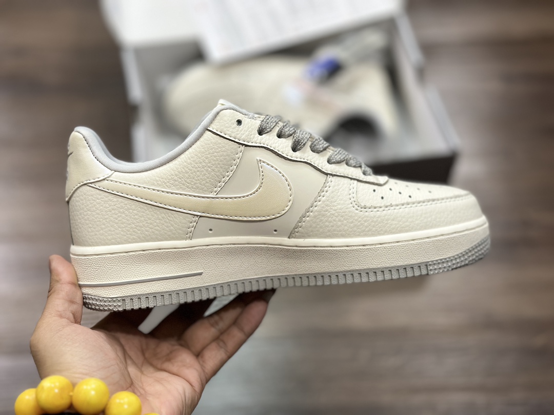 260 Nike Air Force 1 LOW 空军一号低帮运动鞋 DD9915-611