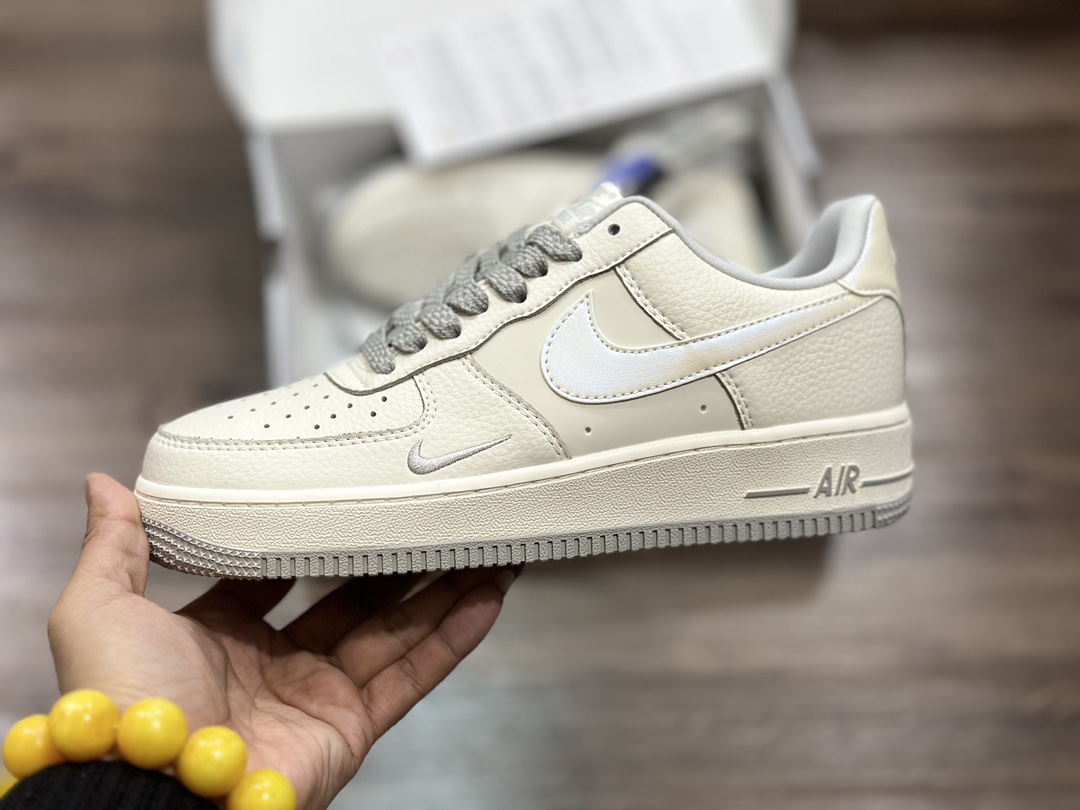 260 Nike Air Force 1 LOW 空军一号低帮运动鞋 DD9915-611