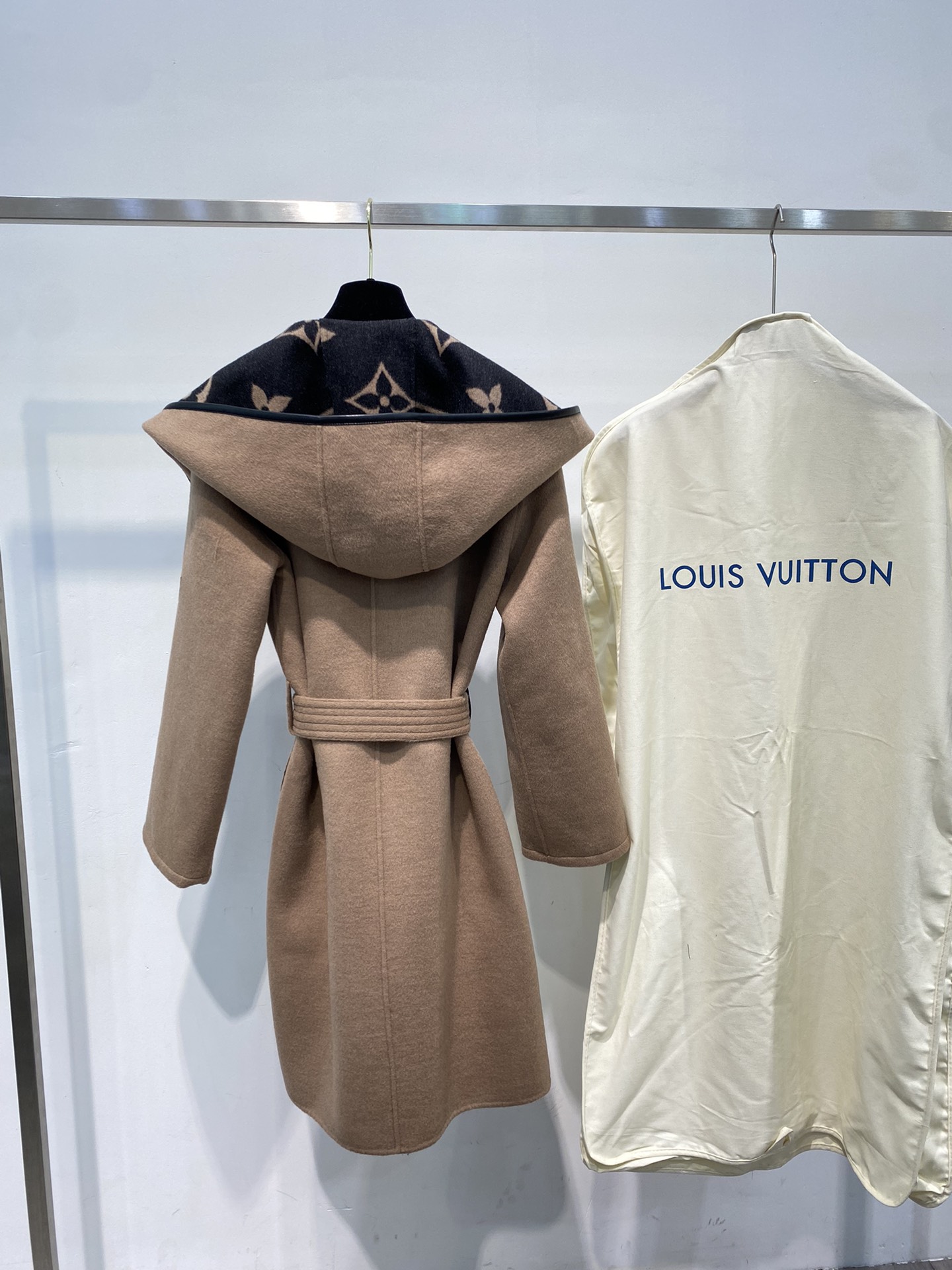 [Cashmere Coats, Furs]2025 Lvjia New Coat have more cash than can be accounted