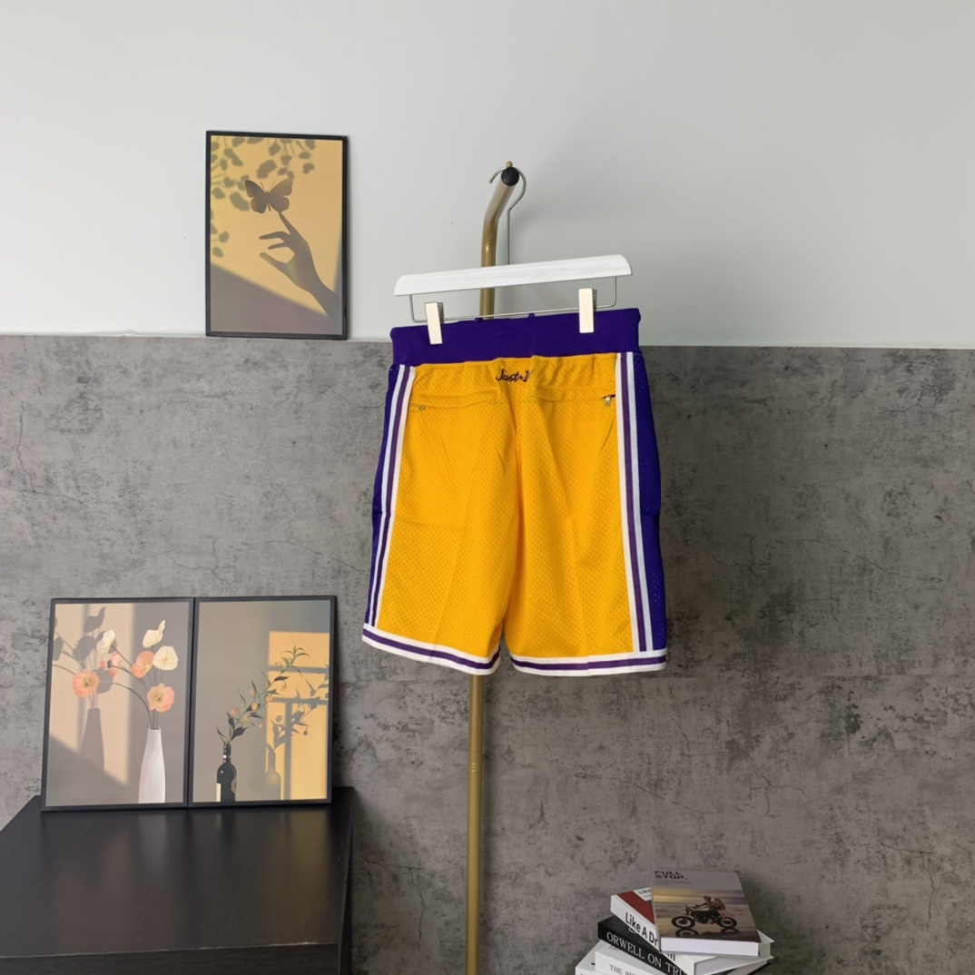 “Just Don NBA Lakers Team Shorts: High-Quality Customized Pants Series” - 图片 4