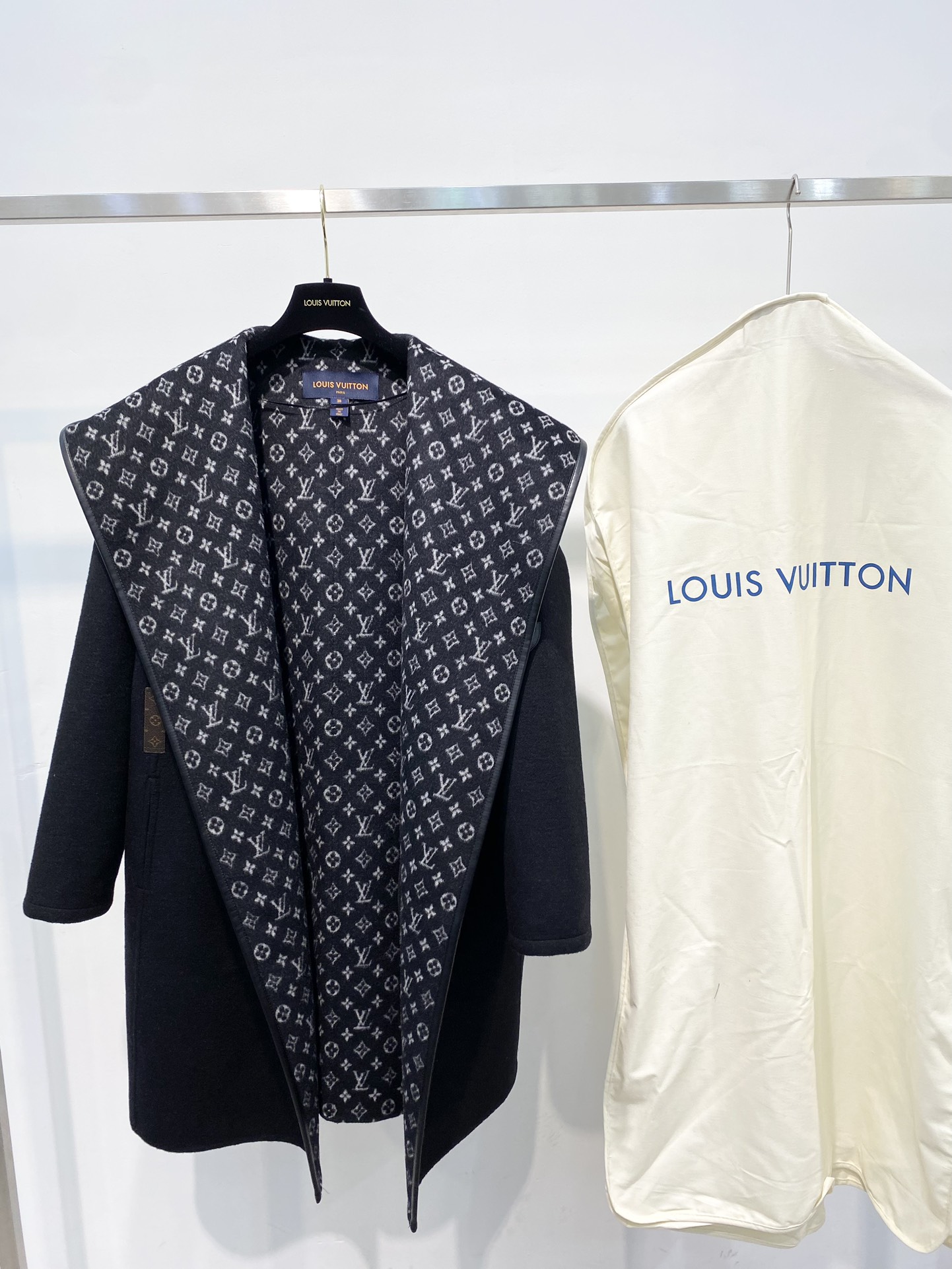 [Cashmere Coats, Furs]2025 Lvjia New Coat have more cash than can be accounted