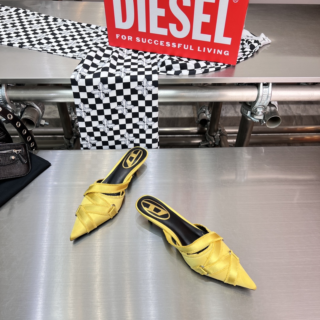 Diesel是意大利牛仔时装品牌DI