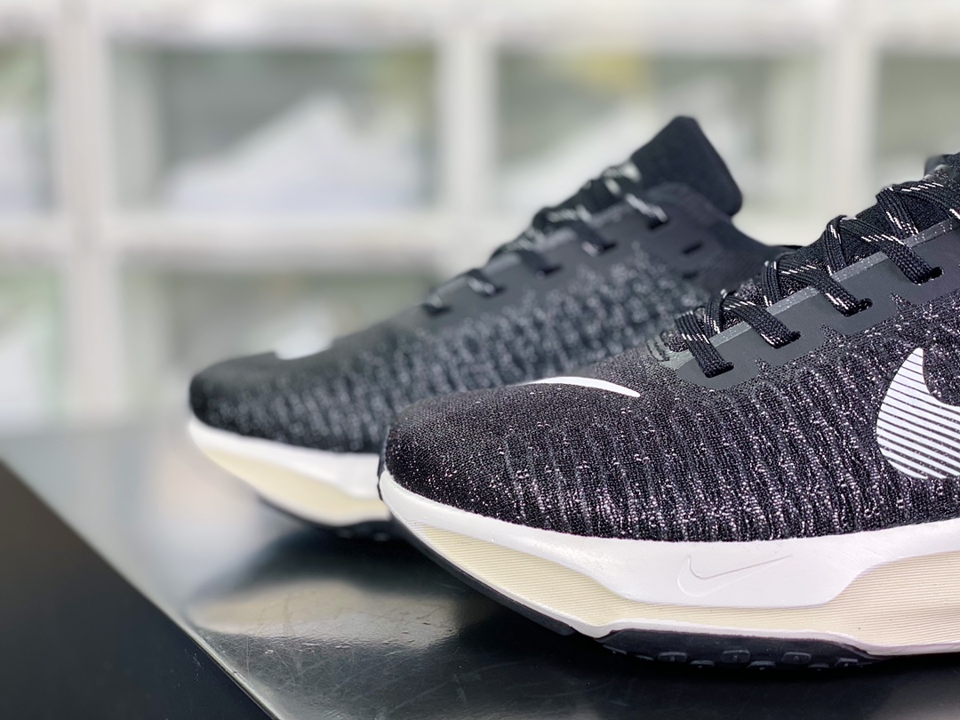 220 ZoomX Invincible Run Flyknit 3”Black/White”不可战胜3代DR2615-001