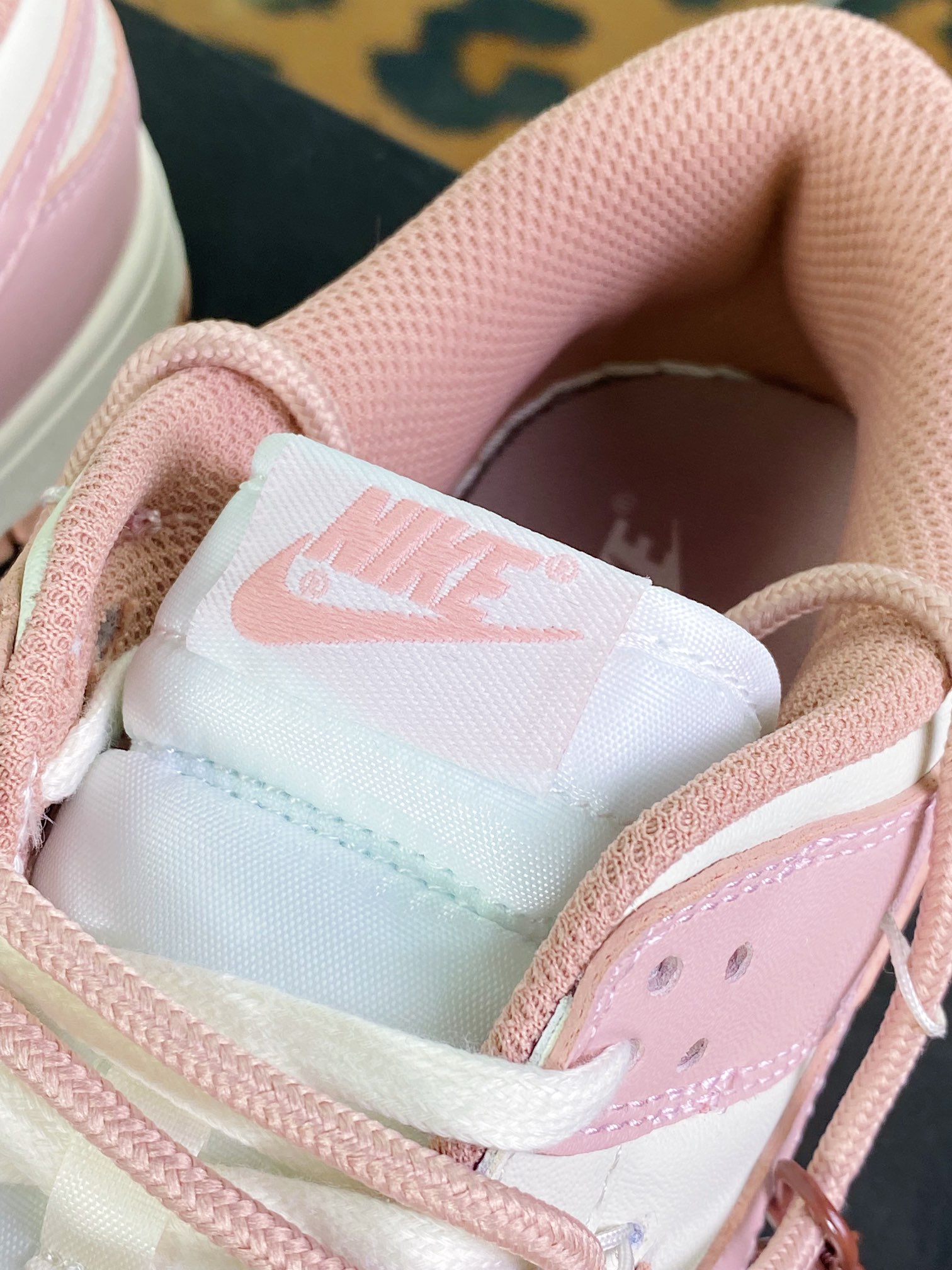 200 SB Dunk Low”Pink/White”扣篮系列低帮经典DD1503-118