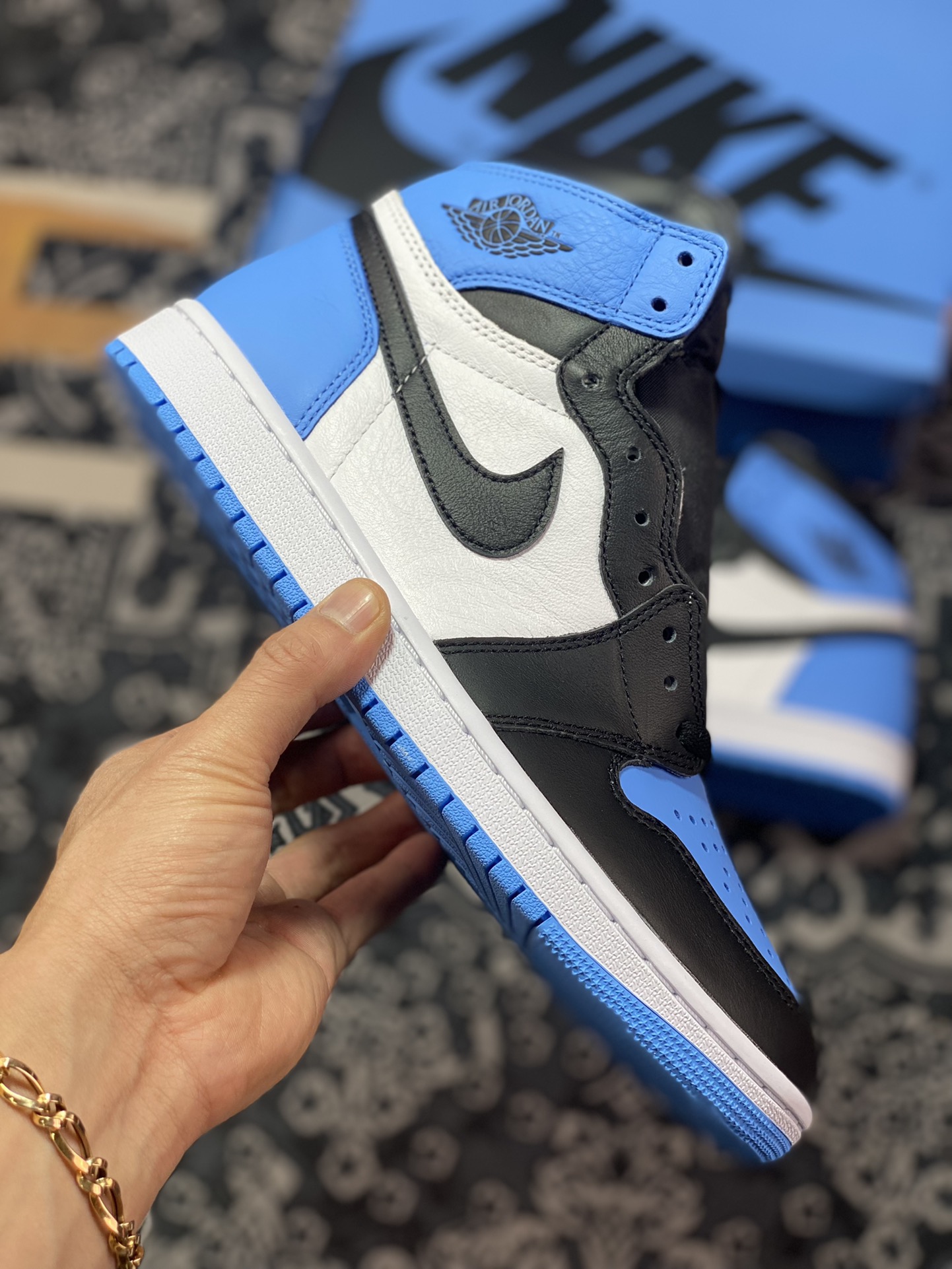 Preferred original level Air Jordan 1 ”University Blue” AJ1 Joe 1 high top cultural basketball shoes blue and white DZ5485-400-Top High Quatity Cheap Sneakers Fashion Clothing Clothes Bags handbags Shoes of all Brand wholesale With The best Quality And Beautiful Price from China Factory Chinese suppliers wholesaler seller Preferred original level Air Jordan 1 ”University Blue” AJ1 Joe 1 high top cultural basketball shoes blue and white DZ5485-400