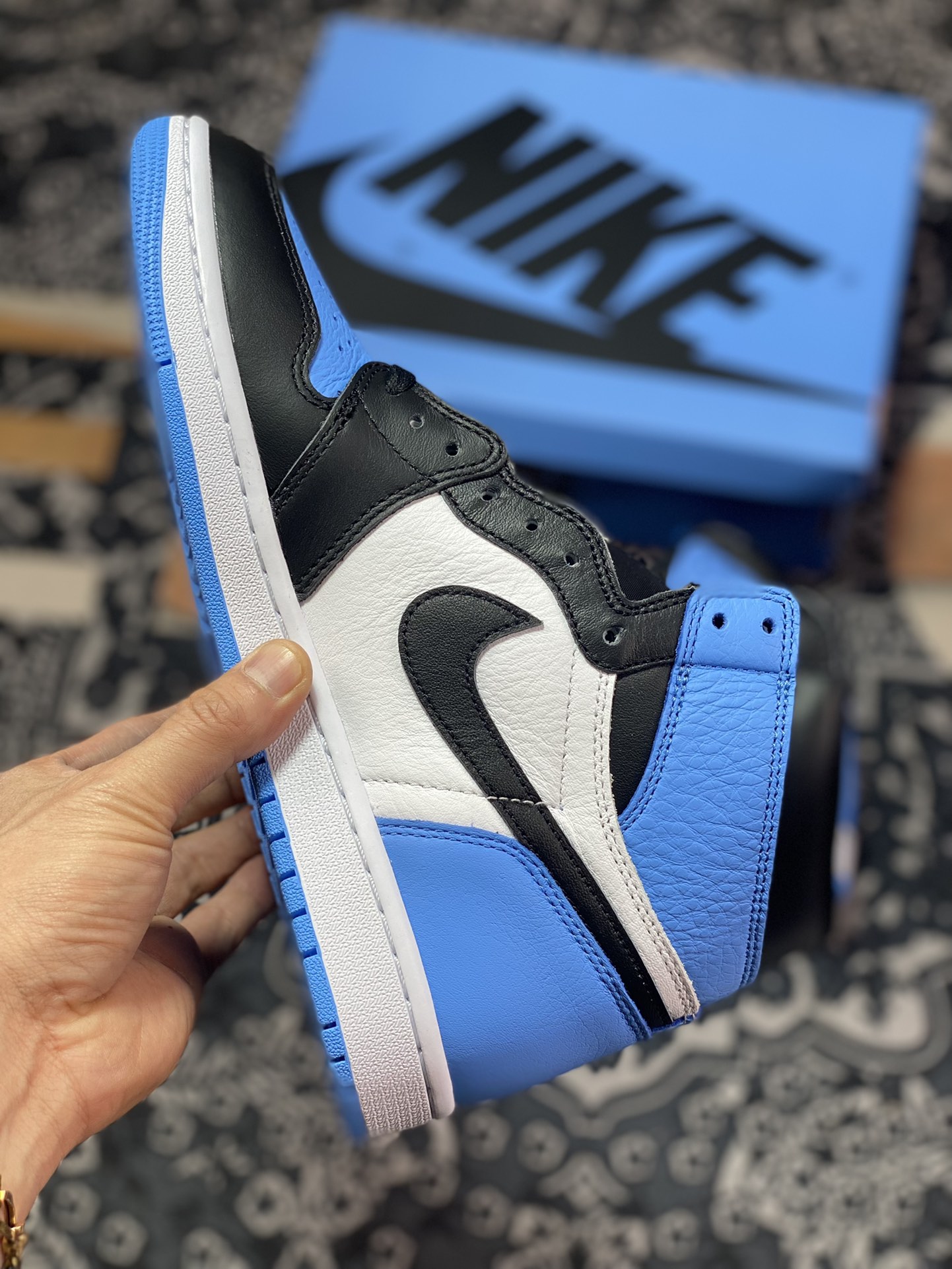 Preferred original level Air Jordan 1 ”University Blue” AJ1 Joe 1 high top cultural basketball shoes blue and white DZ5485-400-Top High Quatity Cheap Sneakers Fashion Clothing Clothes Bags handbags Shoes of all Brand wholesale With The best Quality And Beautiful Price from China Factory Chinese suppliers wholesaler seller Preferred original level Air Jordan 1 ”University Blue” AJ1 Joe 1 high top cultural basketball shoes blue and white DZ5485-400