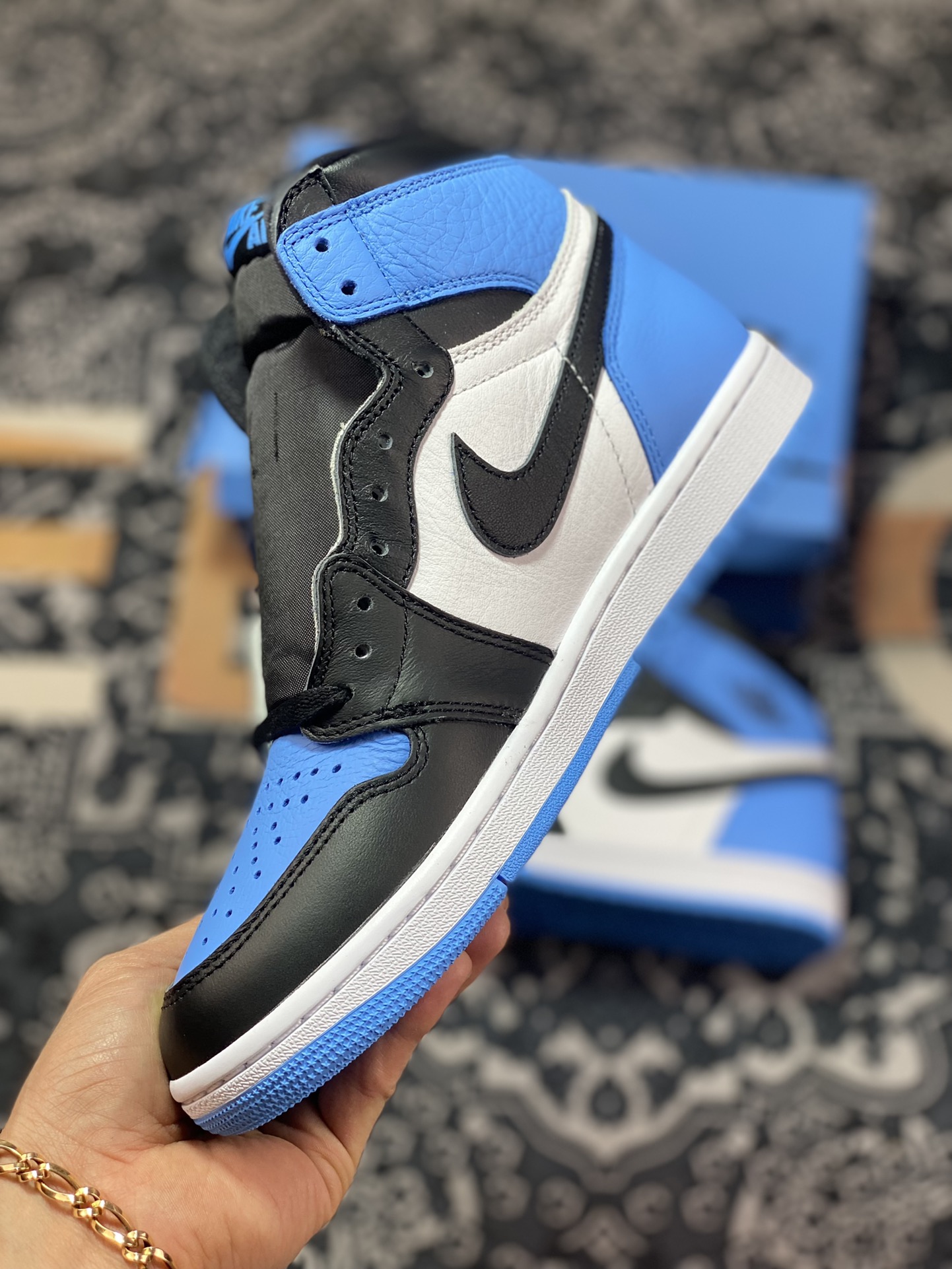 Preferred original level Air Jordan 1 ”University Blue” AJ1 Joe 1 high top cultural basketball shoes blue and white DZ5485-400-Top High Quatity Cheap Sneakers Fashion Clothing Clothes Bags handbags Shoes of all Brand wholesale With The best Quality And Beautiful Price from China Factory Chinese suppliers wholesaler seller Preferred original level Air Jordan 1 ”University Blue” AJ1 Joe 1 high top cultural basketball shoes blue and white DZ5485-400