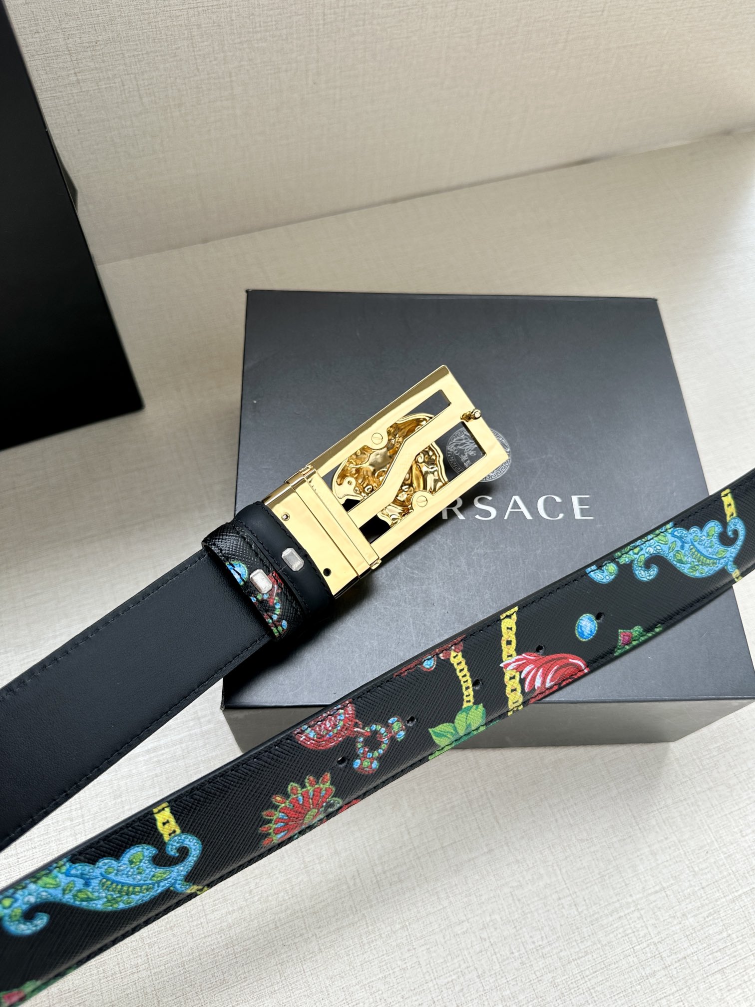 宽度3.8cmVERSACE/FEN