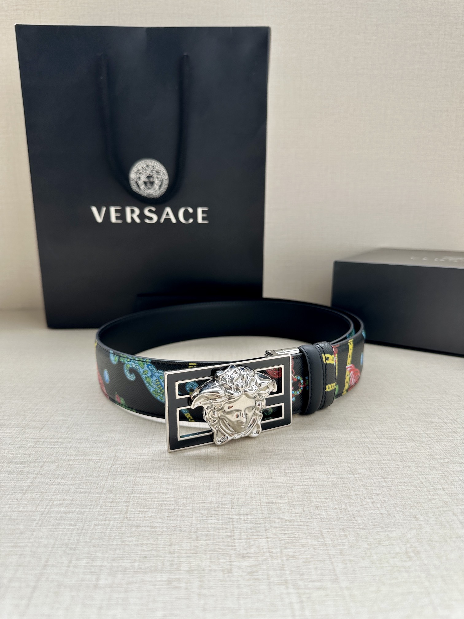 宽度3.8cmVERSACE/FEN