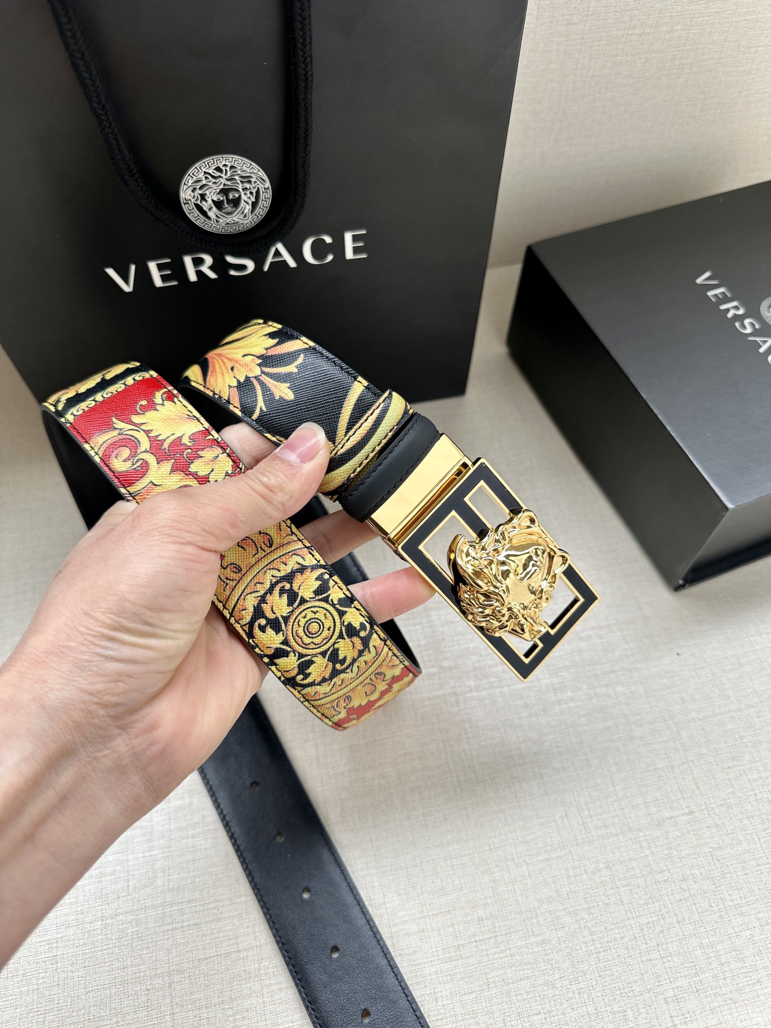 宽度3.8cmVERSACE/FEN
