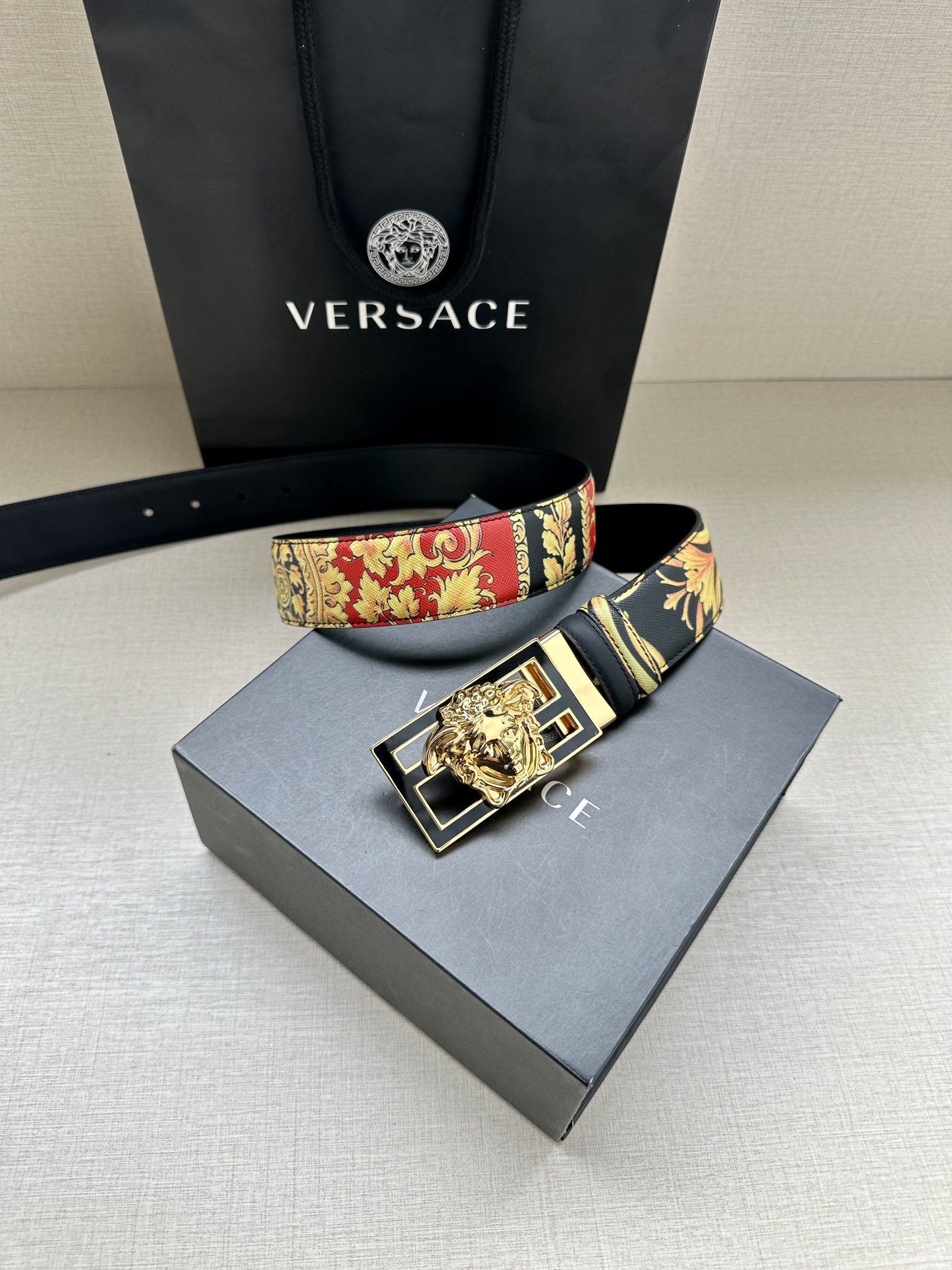 宽度3.8cmVERSACE/FEN