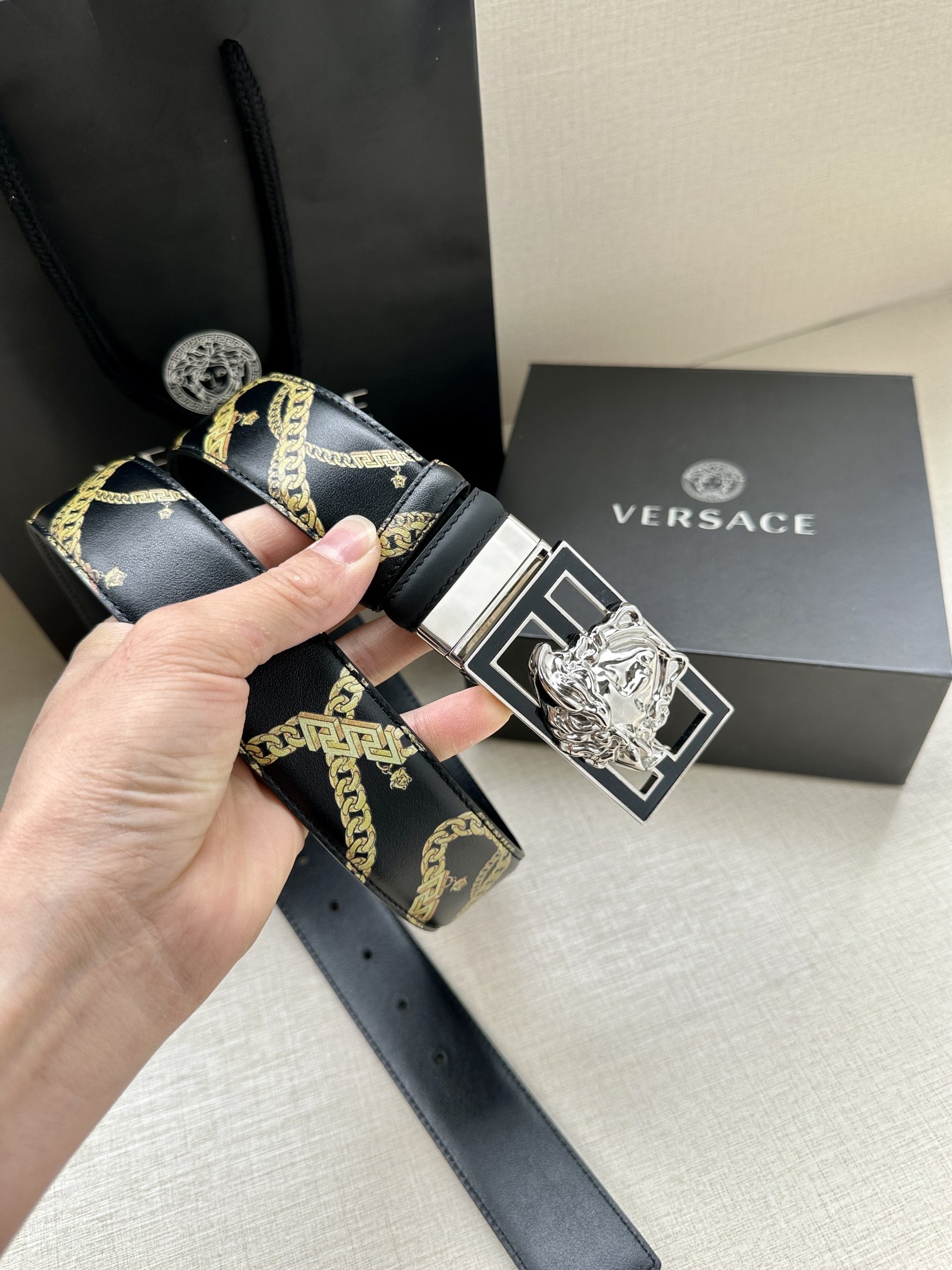 宽度3.8cmVERSACE/FEN