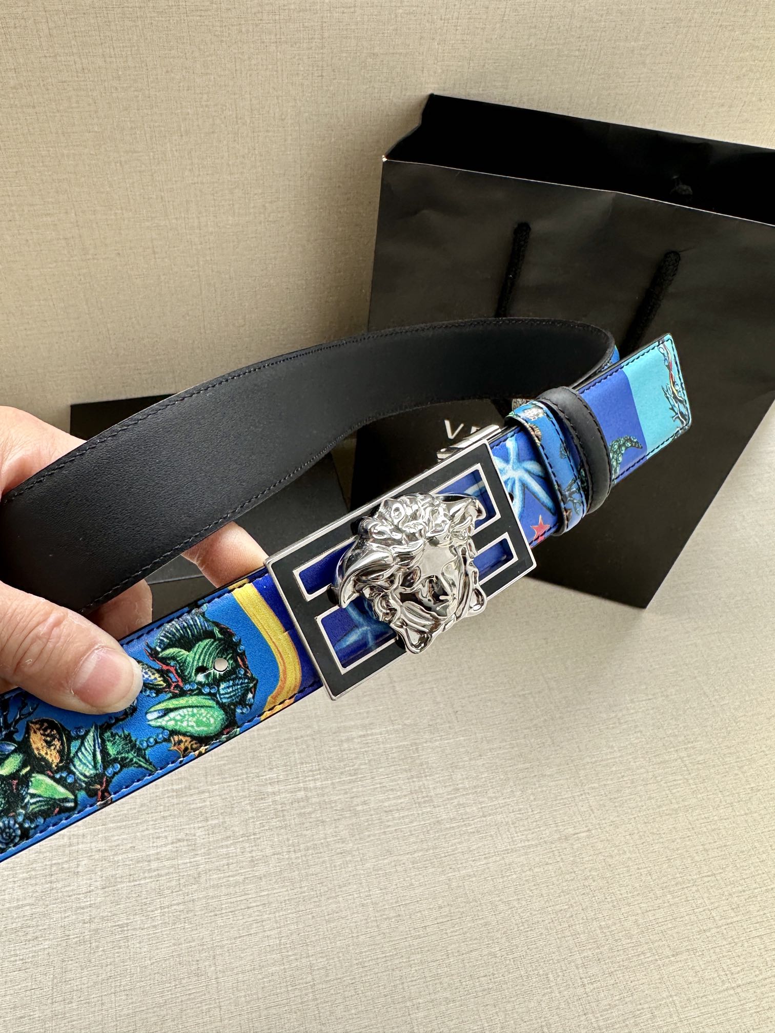 宽度3.8cmVERSACE/FEN