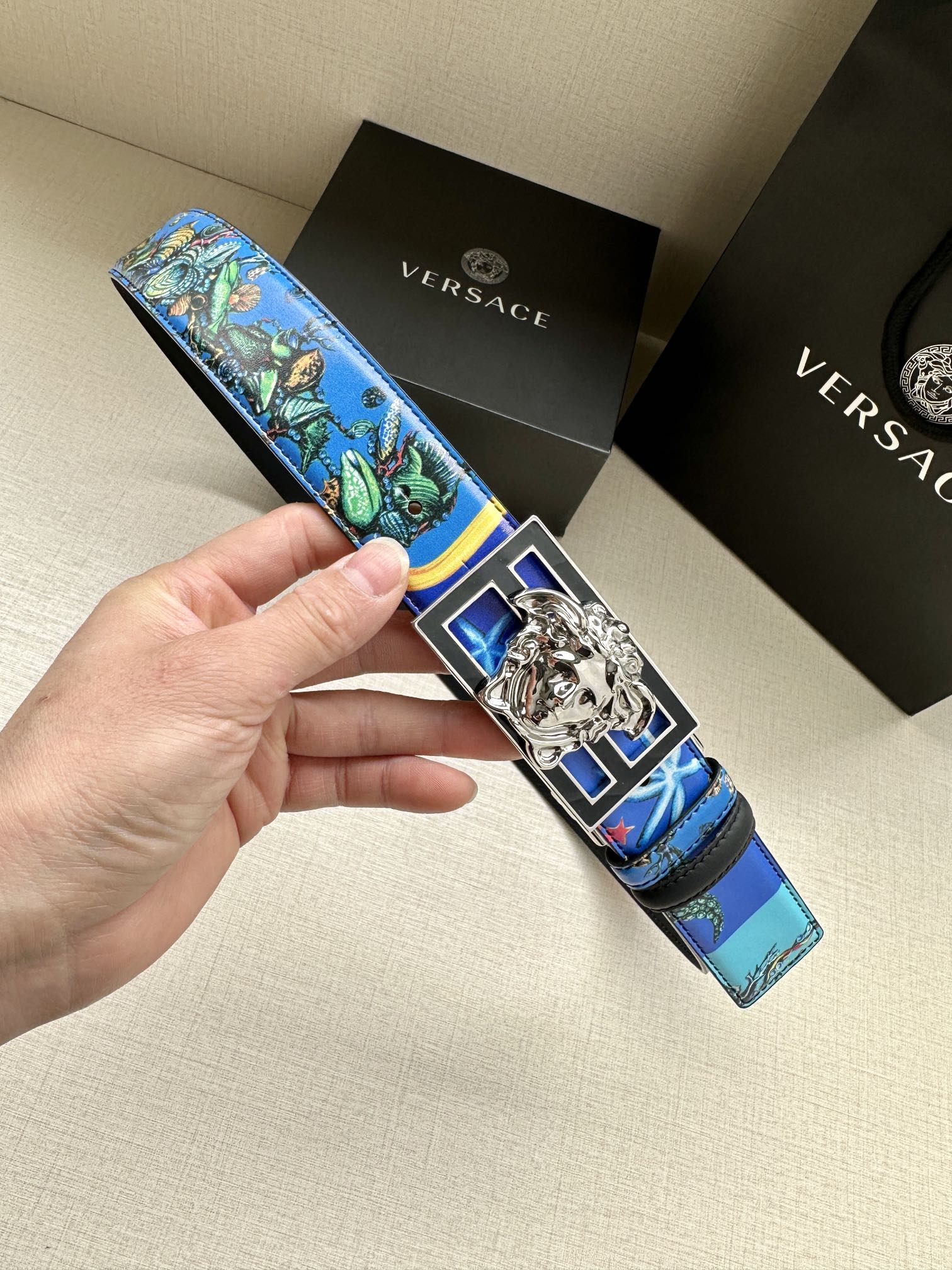 宽度3.8cmVERSACE/FEN