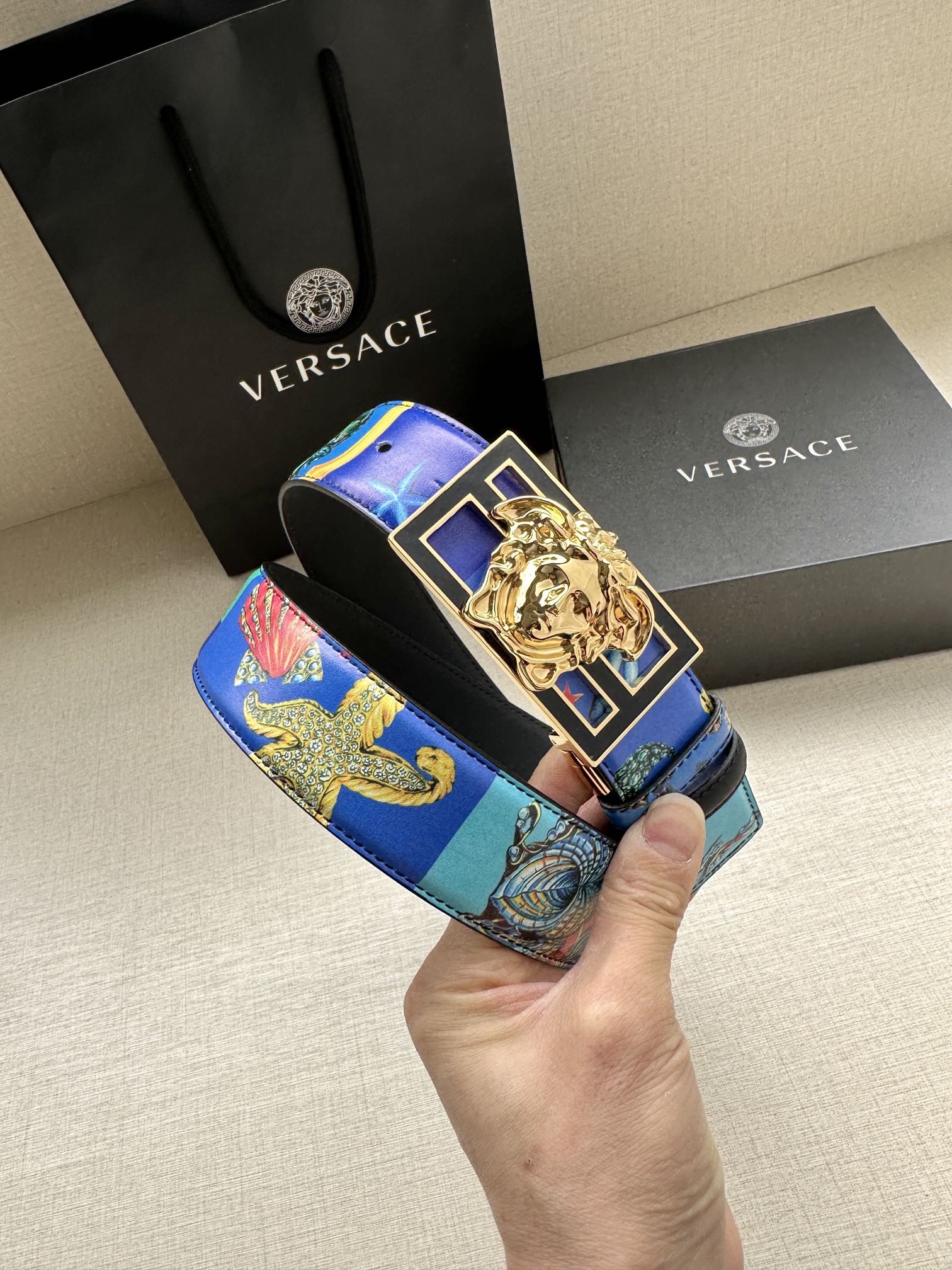 宽度3.8cmVERSACE/FEN