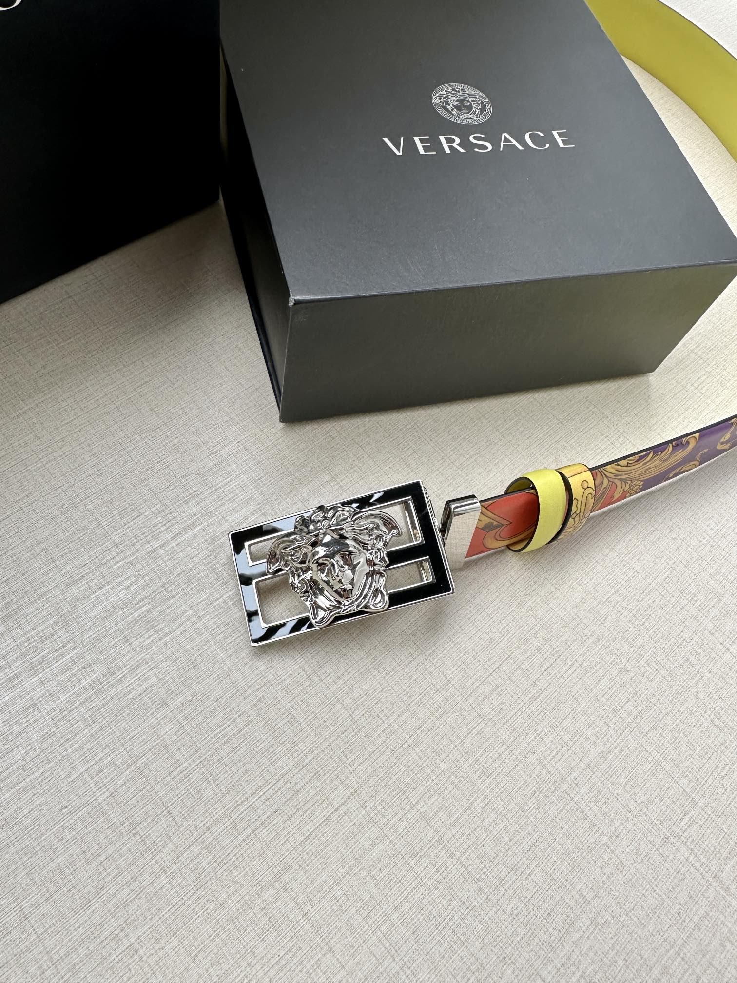宽度3.8cmVERSACE/FEN
