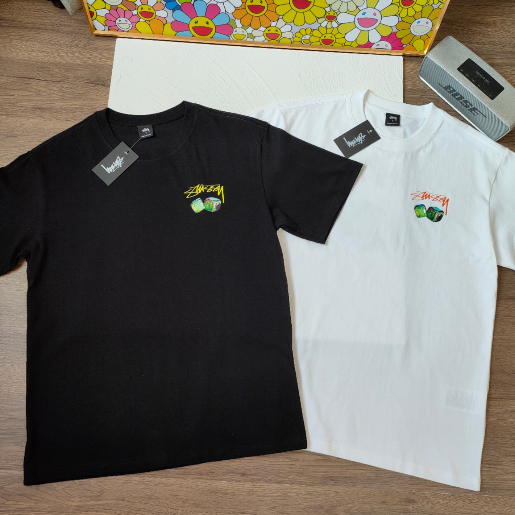 Stussy United Rainbow Dice Round-T-shirt: Fashionable Gender-Equal Clothing with Unique Features