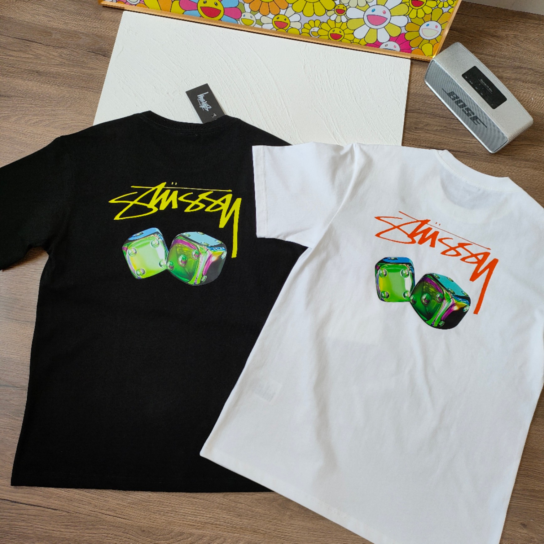 Stussy United Rainbow Dice Round-T-shirt: Fashionable Gender-Equal Clothing with Unique Features - 图片 2