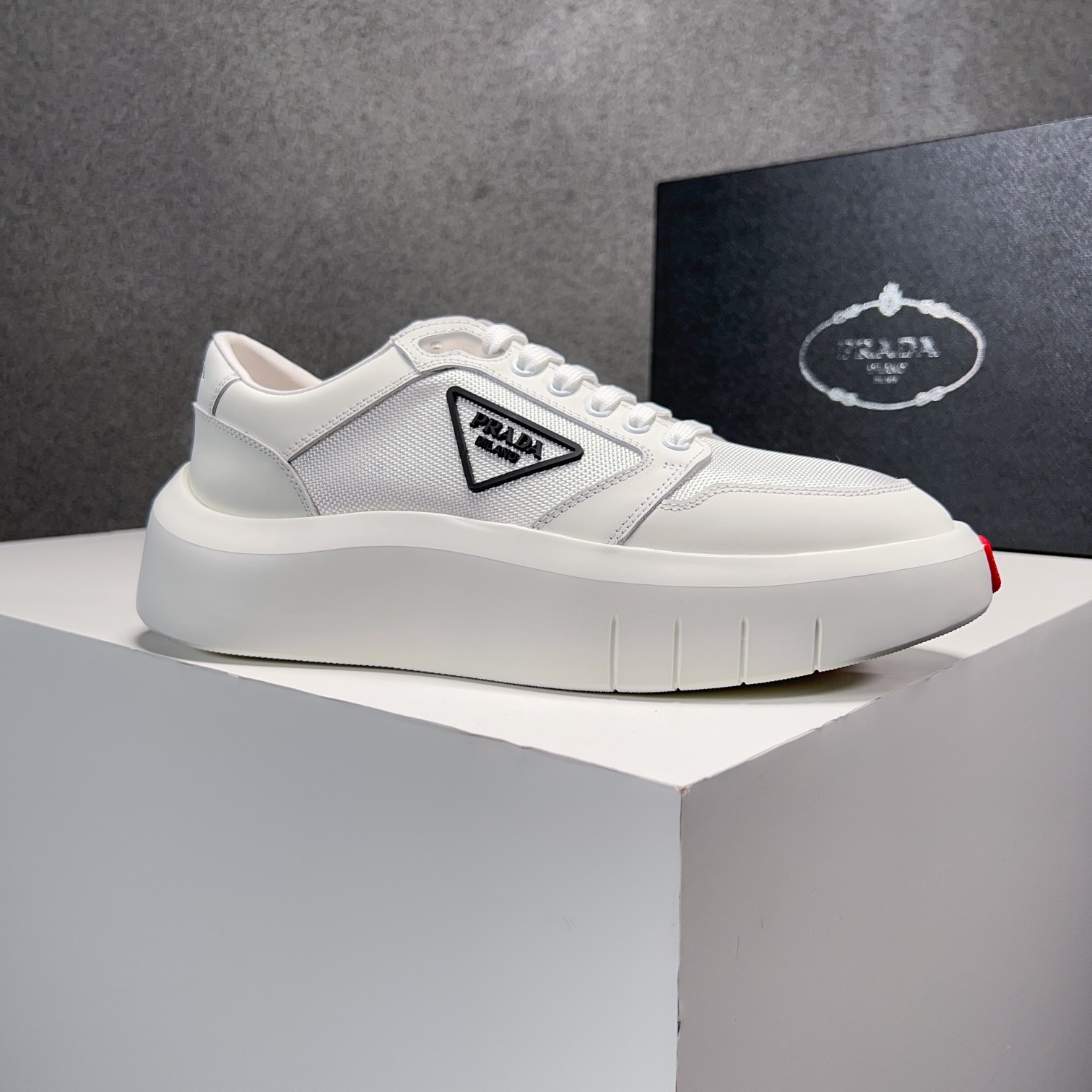 Prada Style Leather Men's Shoes style reference detail image 4 from source 781927