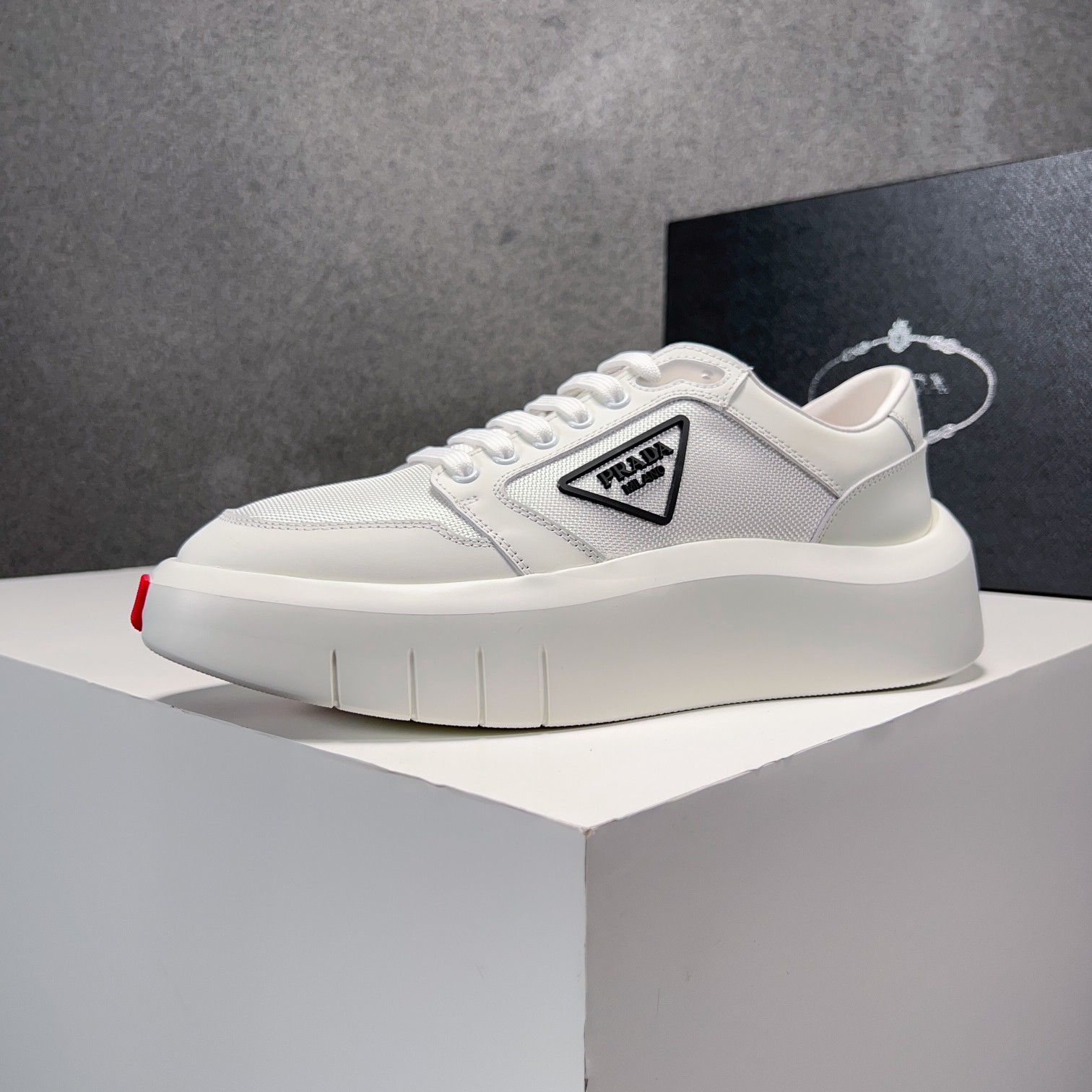 Prada Style Leather Men's Shoes style reference detail image 7 from source 781927