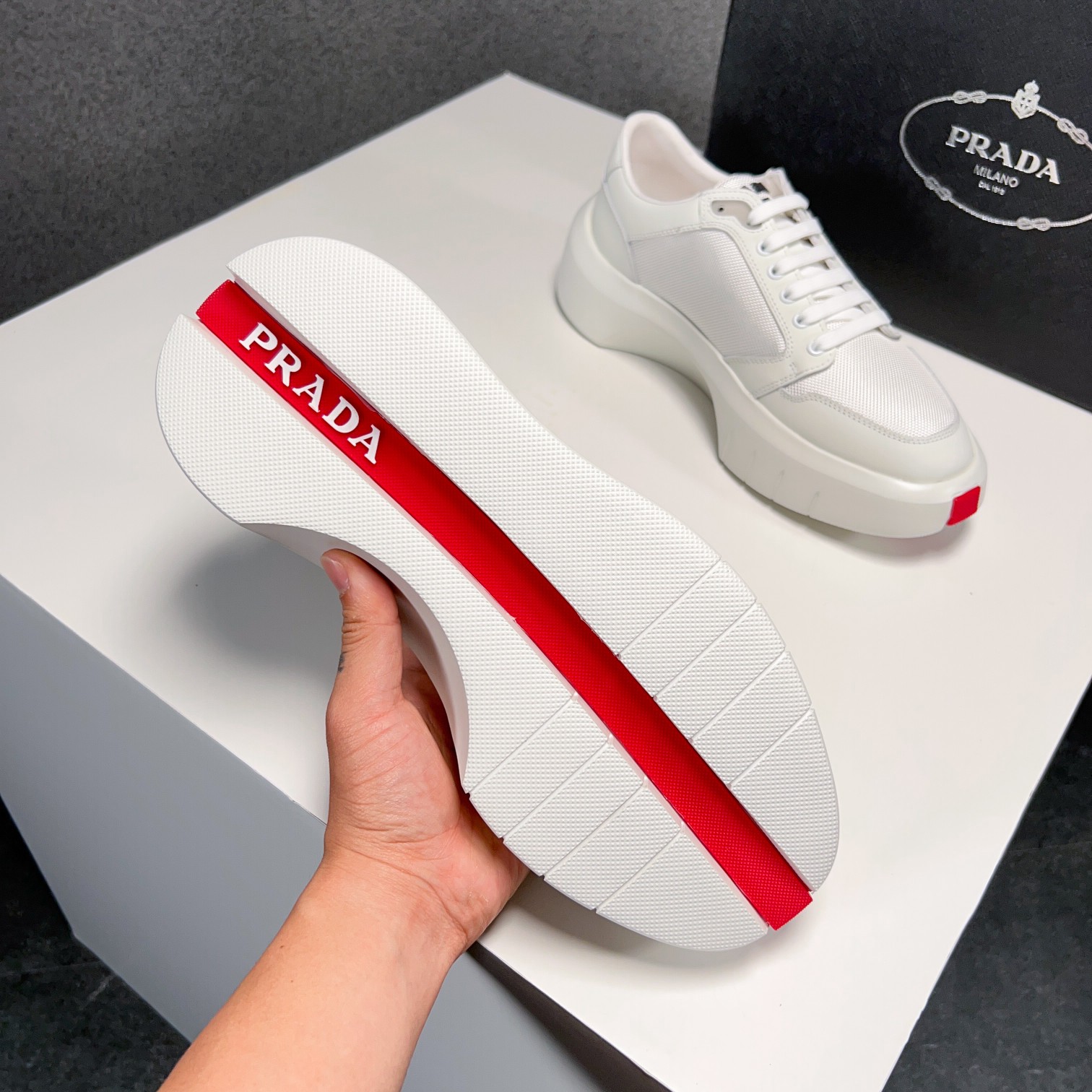 Prada Style Leather Men's Shoes style reference detail image 8 from source 781927