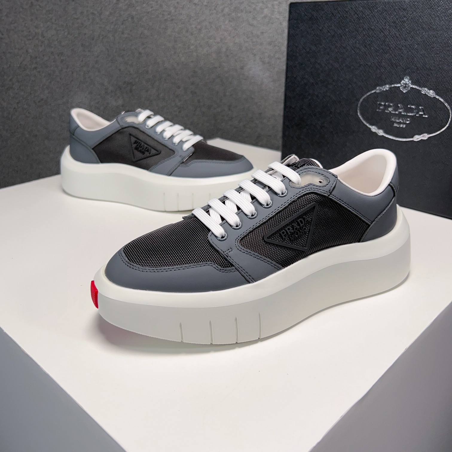 Prada Style Leather Men's Shoes style reference detail image 5 from source 781926