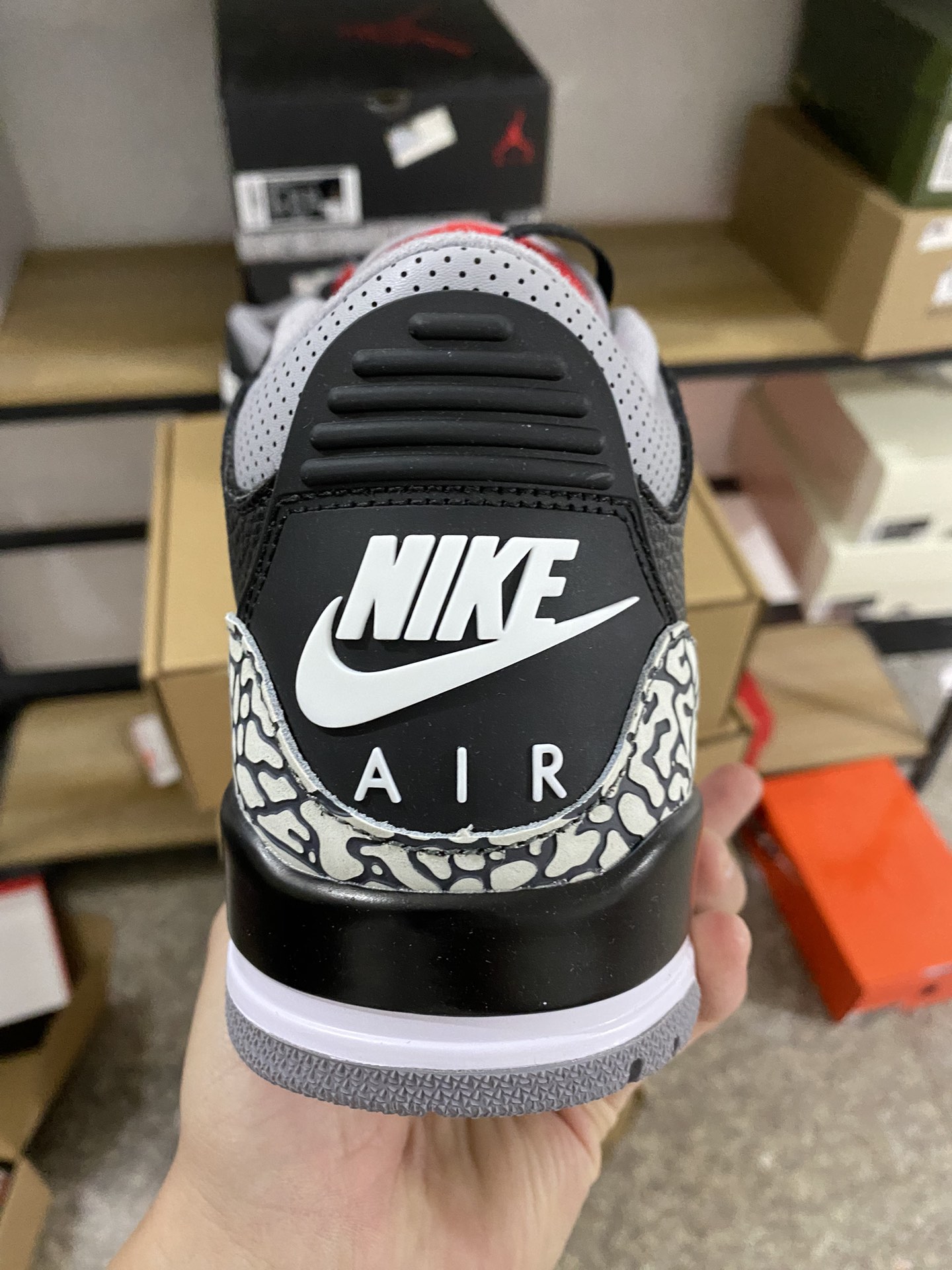 aj3黑水泥尺码40-46没45特价