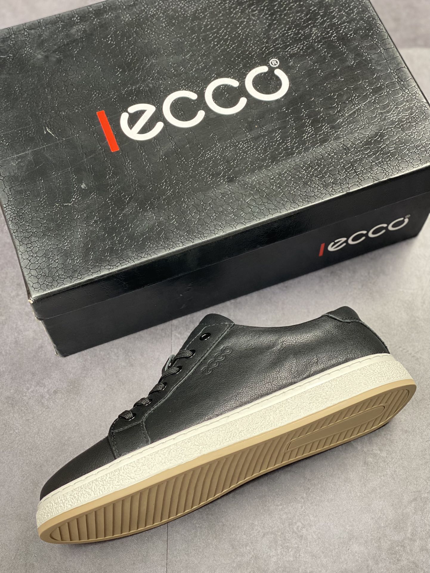 ECCO/Ipo sports running shoes/casual shoes quality stamped Logo Exclusive official website customization