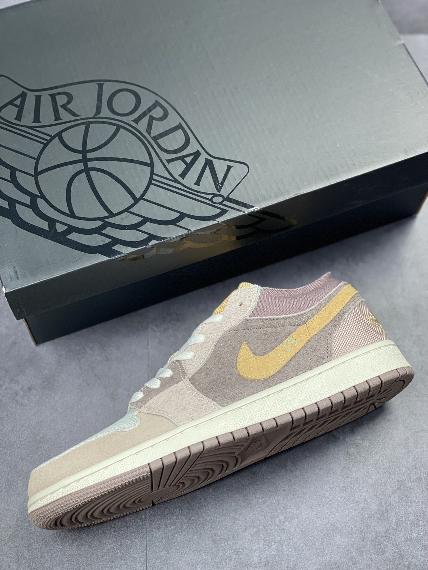 200 Air Jordan 1 Low 米紫橙 AJ1乔1低帮休闲板鞋DN1635-200