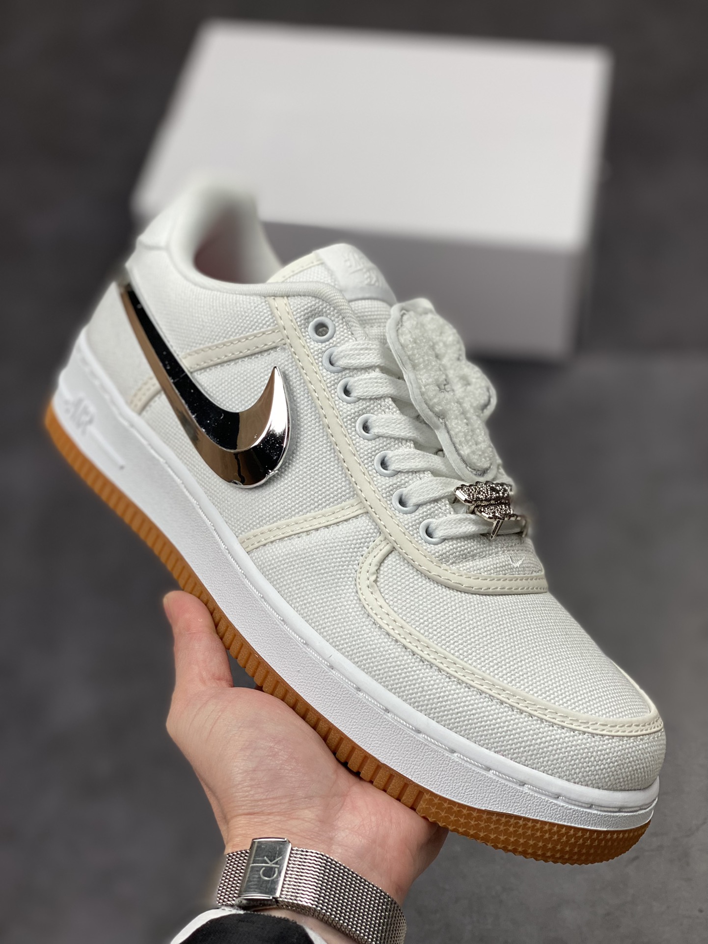 330 Travis Scott x Air Force 1 原盒官方正确纯原版本AQ4211-100