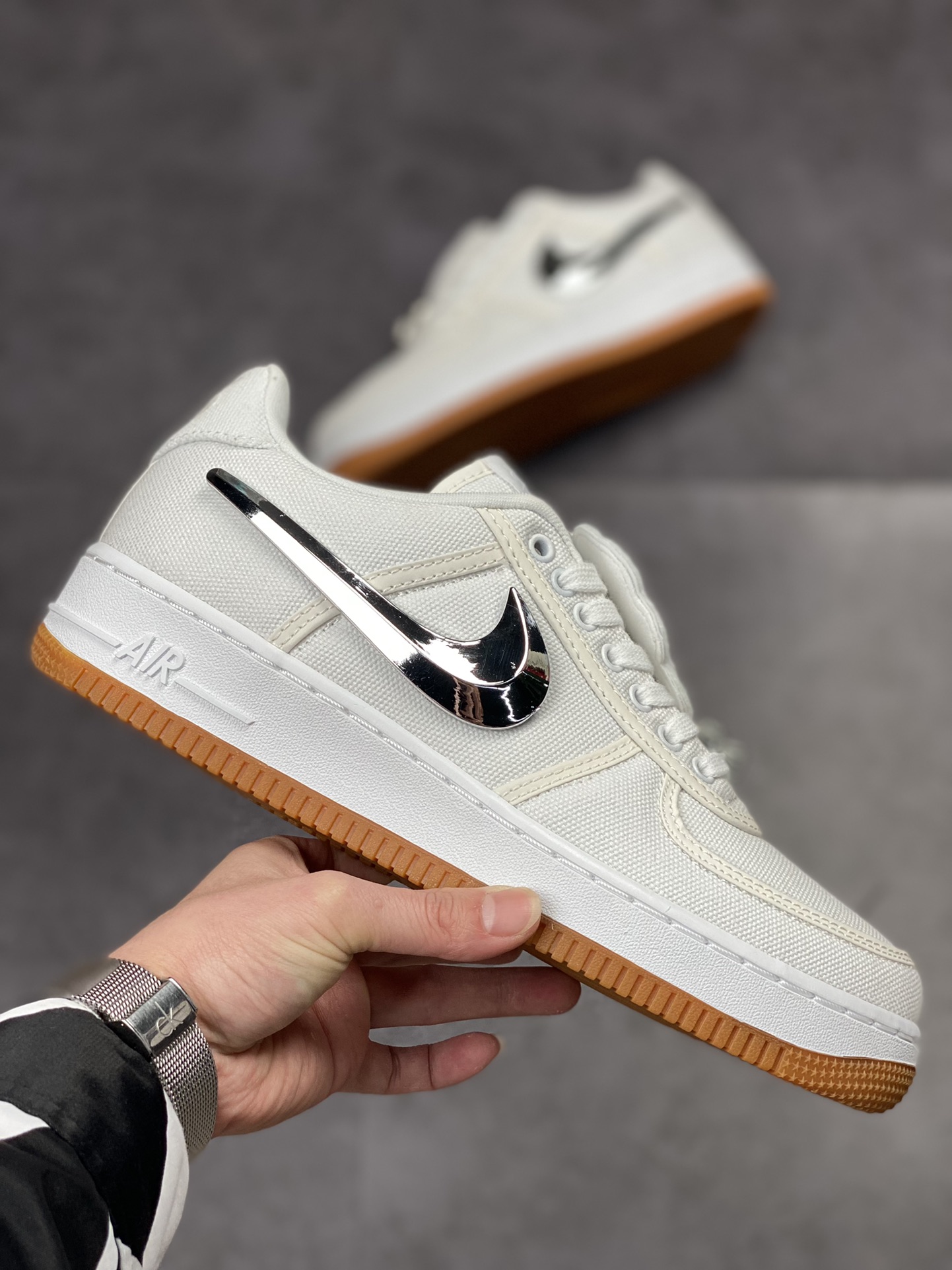 330 Travis Scott x Air Force 1 原盒官方正确纯原版本AQ4211-100