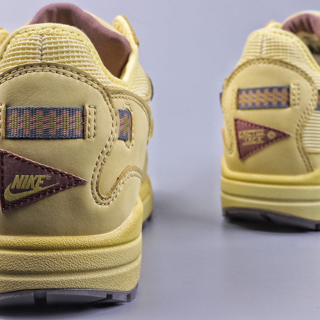 220 Travis Scott x Nike Air Max 1 “Cactus Jack” 经典倒钩 DO9392-700