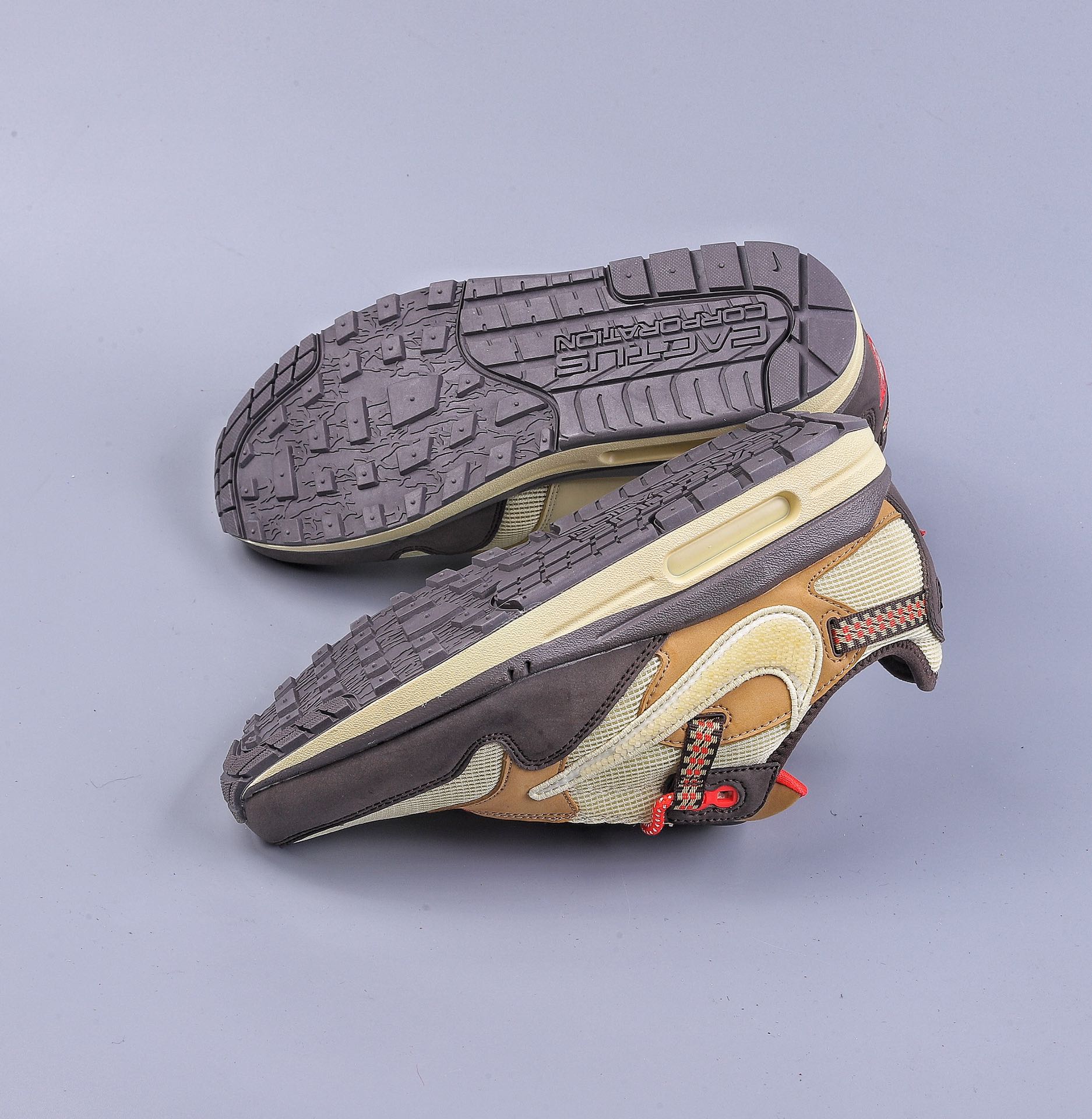 220 Travis Scott x Nike Air Max 1 “Cactus Jack” 经典倒钩 DO9392-200